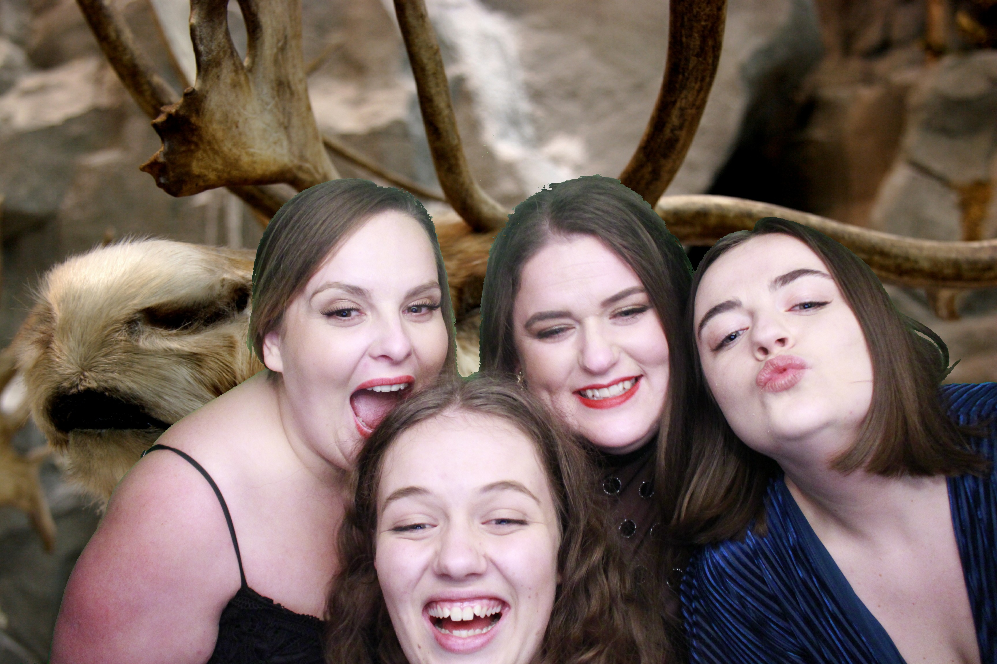 Waitrose Christams Party 2021 | View more photos from the event at gallery.myphotoboothexperience.co.uk/u/MyPhotoBoothExperienceLtd/Waitrose-Christams-Party-2021