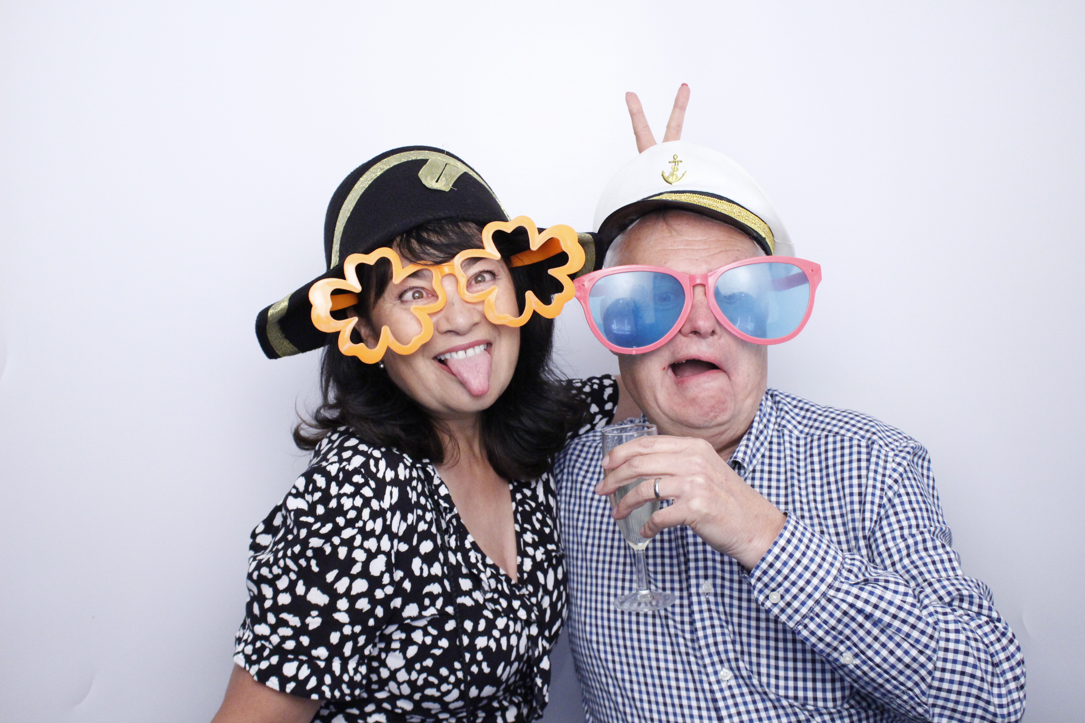 Wendy's 60th Birthday | View more photos from the event at gallery.myphotoboothexperience.co.uk/u/MyPhotoBoothExperienceLtd/Wendys-60th-Birthday