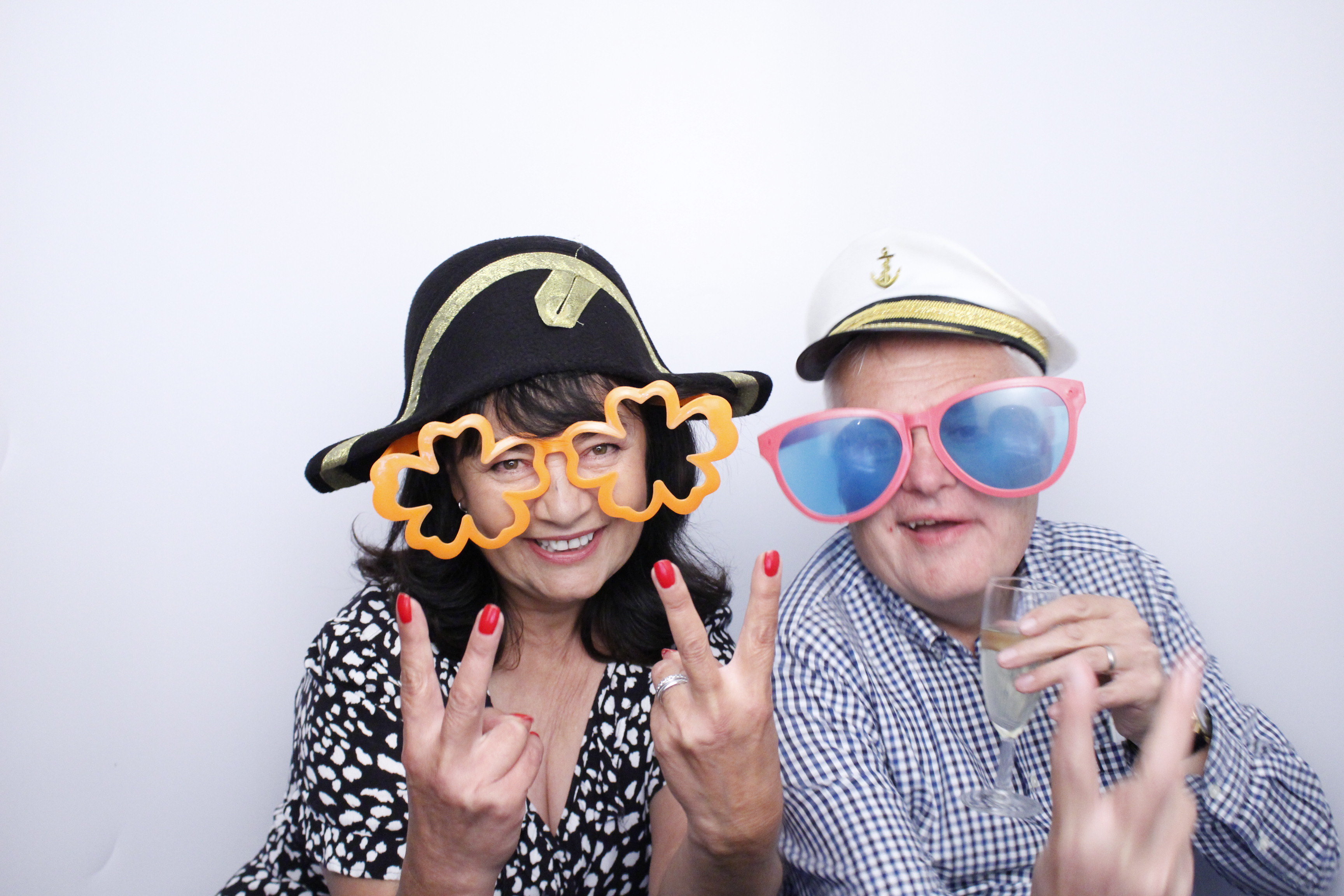 Wendy's 60th Birthday | View more photos from the event at gallery.myphotoboothexperience.co.uk/u/MyPhotoBoothExperienceLtd/Wendys-60th-Birthday