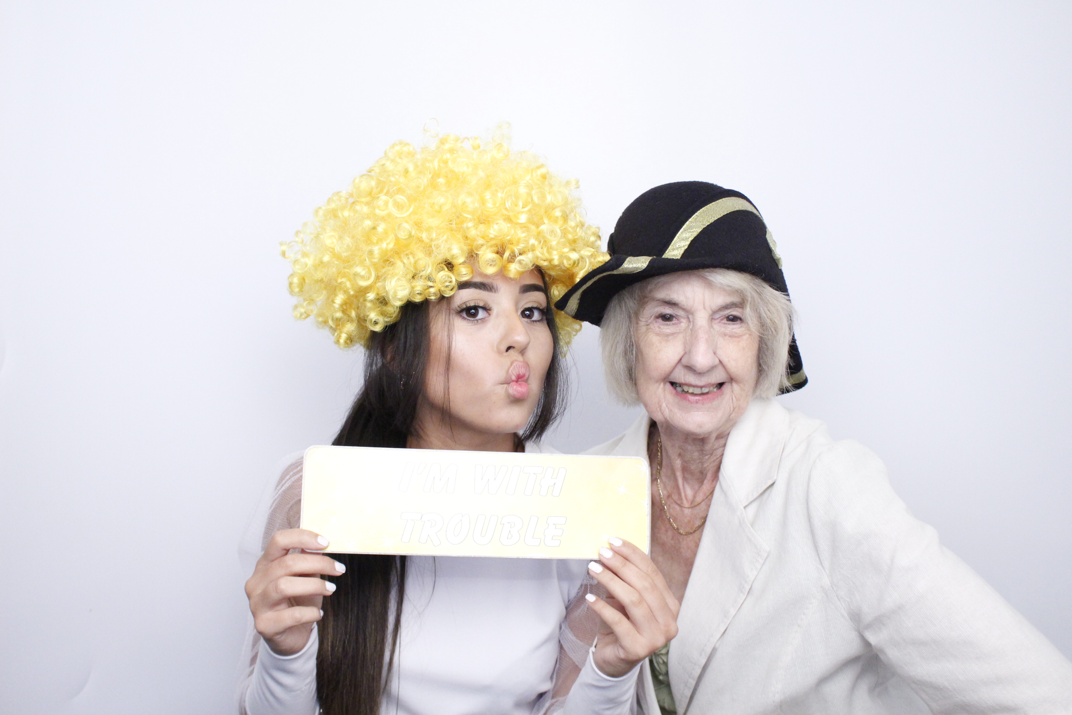 Wendy's 60th Birthday | View more photos from the event at gallery.myphotoboothexperience.co.uk/u/MyPhotoBoothExperienceLtd/Wendys-60th-Birthday