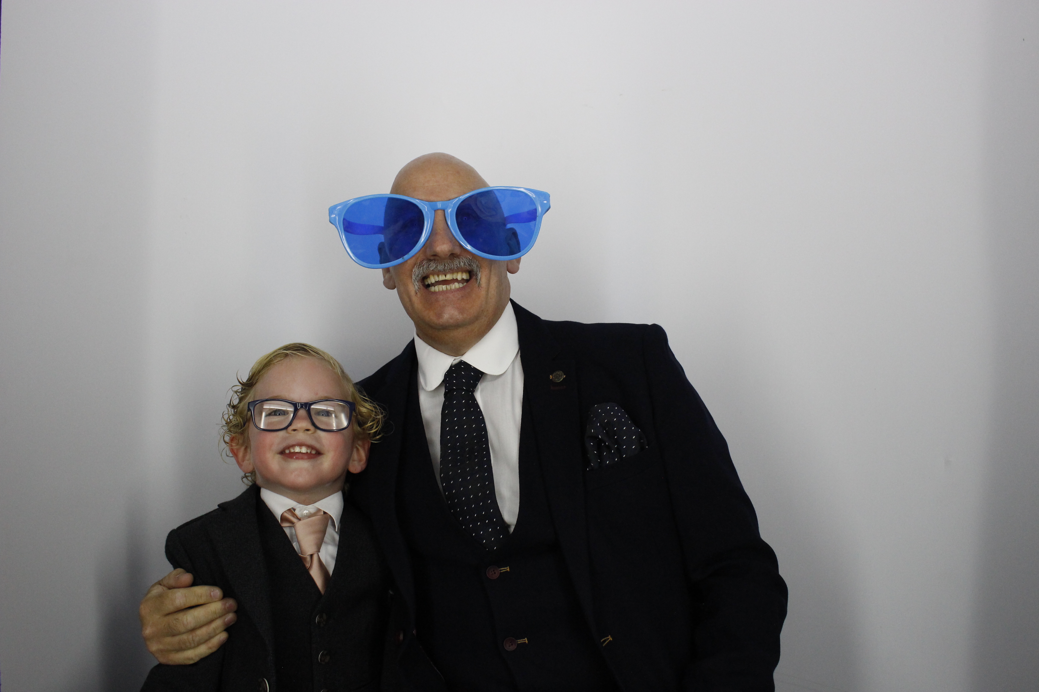 kerry and Matt vowel renewal | View more photos from the event at gallery.myphotoboothexperience.co.uk/u/MyPhotoBoothExperienceLtd/kerry-and-Matt-vowel-renewal