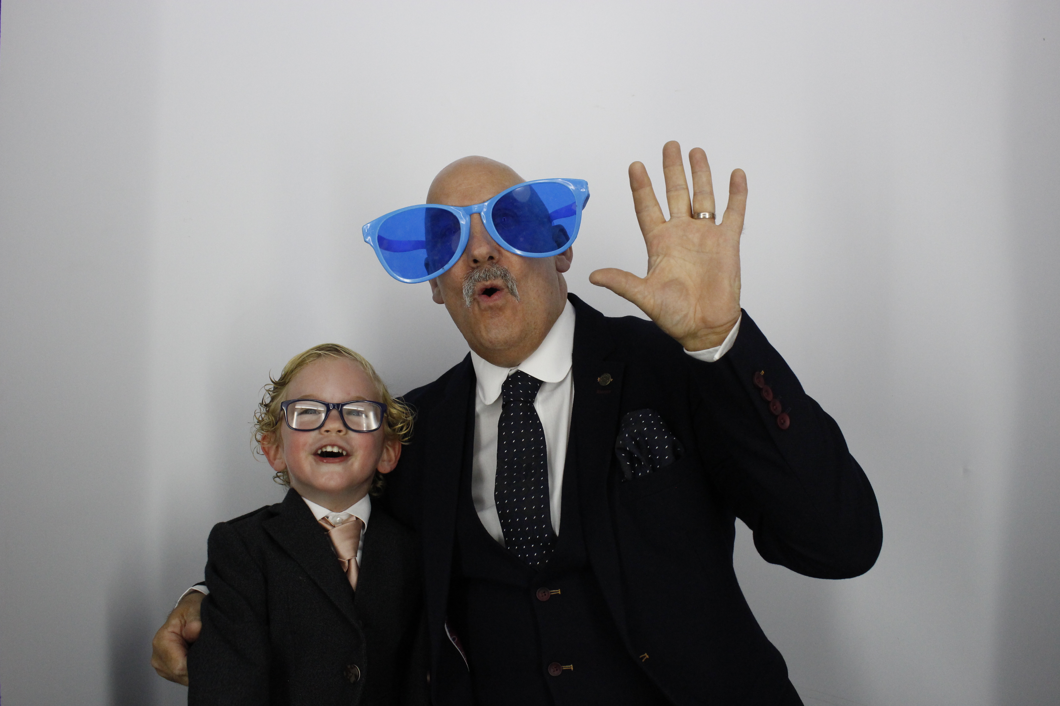kerry and Matt vowel renewal | View more photos from the event at gallery.myphotoboothexperience.co.uk/u/MyPhotoBoothExperienceLtd/kerry-and-Matt-vowel-renewal