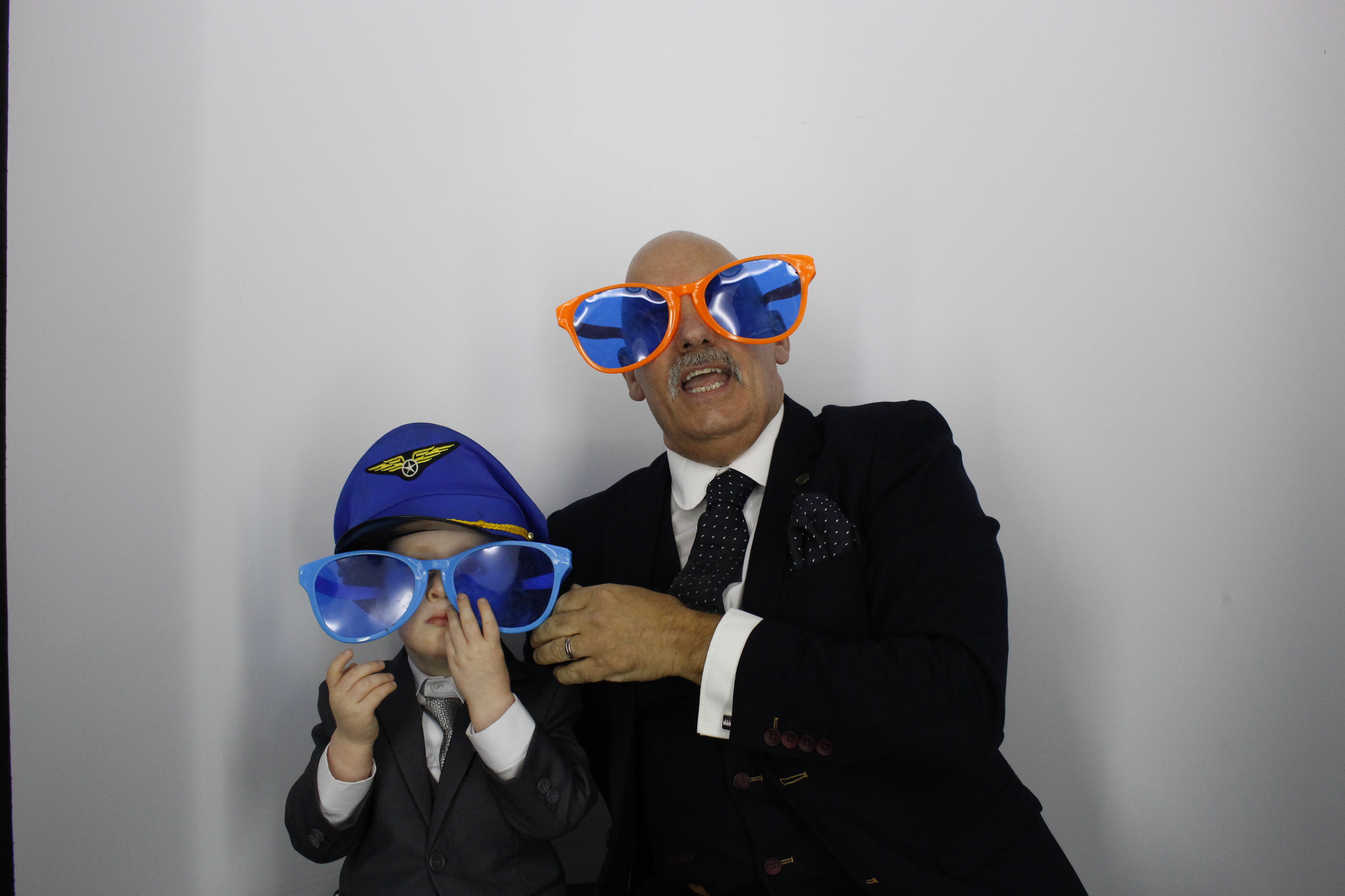 kerry and Matt vowel renewal | View more photos from the event at gallery.myphotoboothexperience.co.uk/u/MyPhotoBoothExperienceLtd/kerry-and-Matt-vowel-renewal