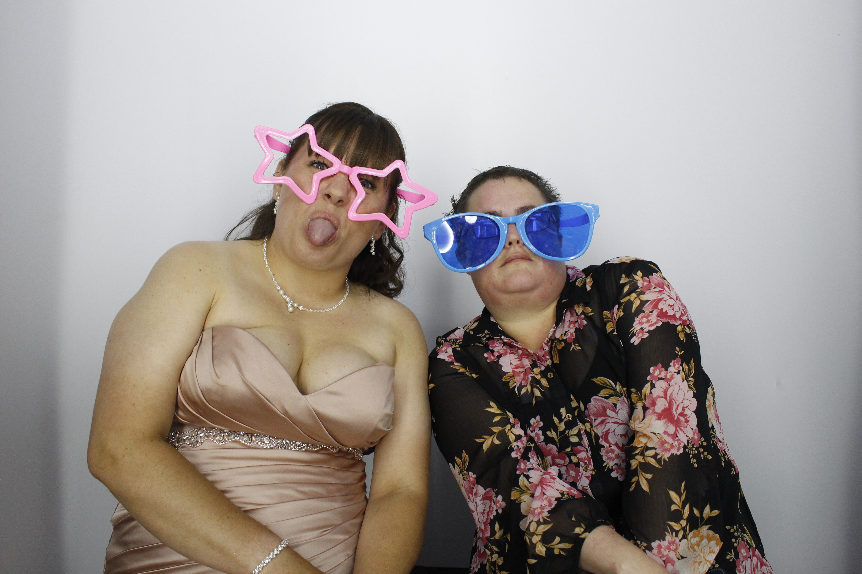 kerry and Matt vowel renewal | View more photos from the event at gallery.myphotoboothexperience.co.uk/u/MyPhotoBoothExperienceLtd/kerry-and-Matt-vowel-renewal