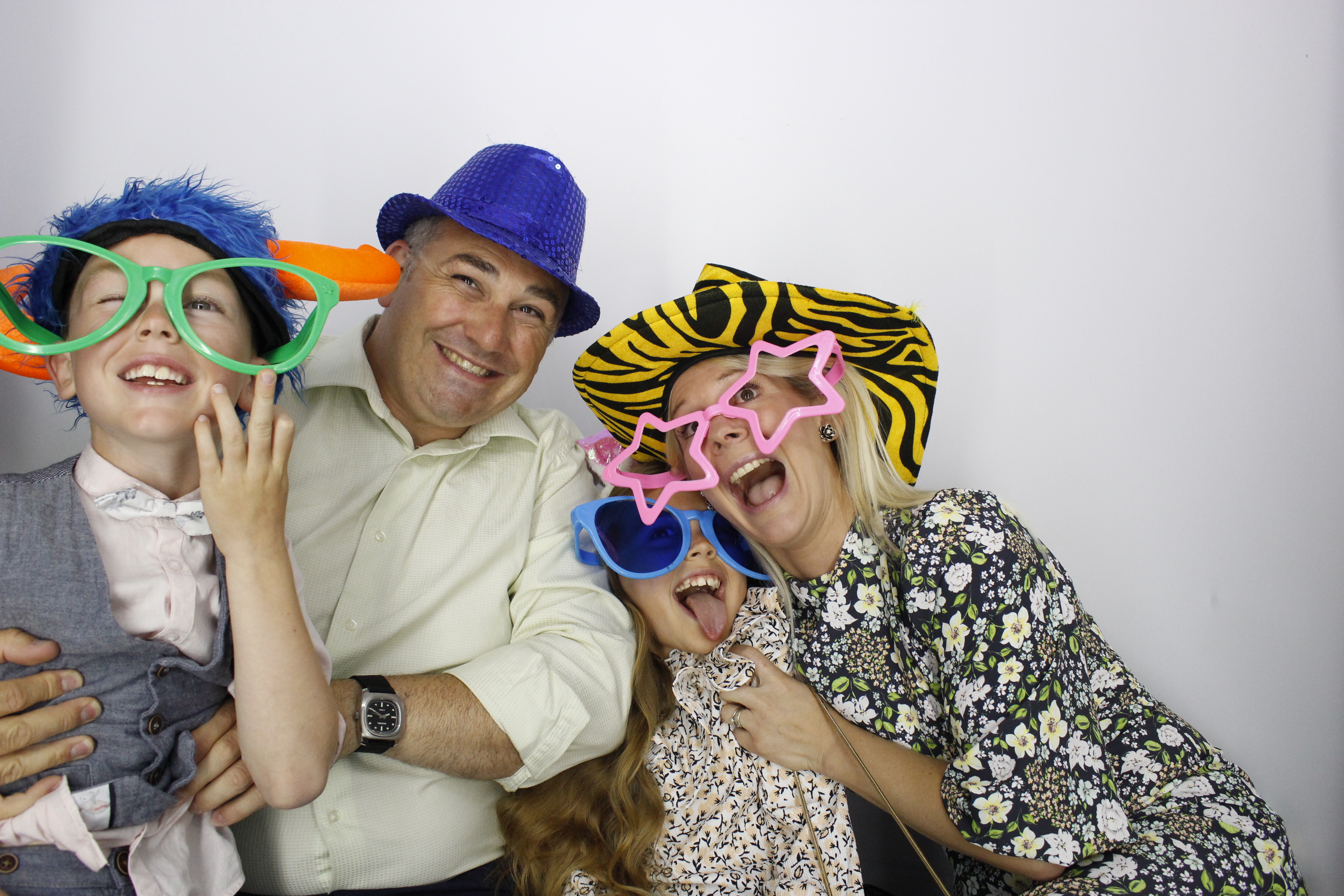 kerry and Matt vowel renewal | View more photos from the event at gallery.myphotoboothexperience.co.uk/u/MyPhotoBoothExperienceLtd/kerry-and-Matt-vowel-renewal
