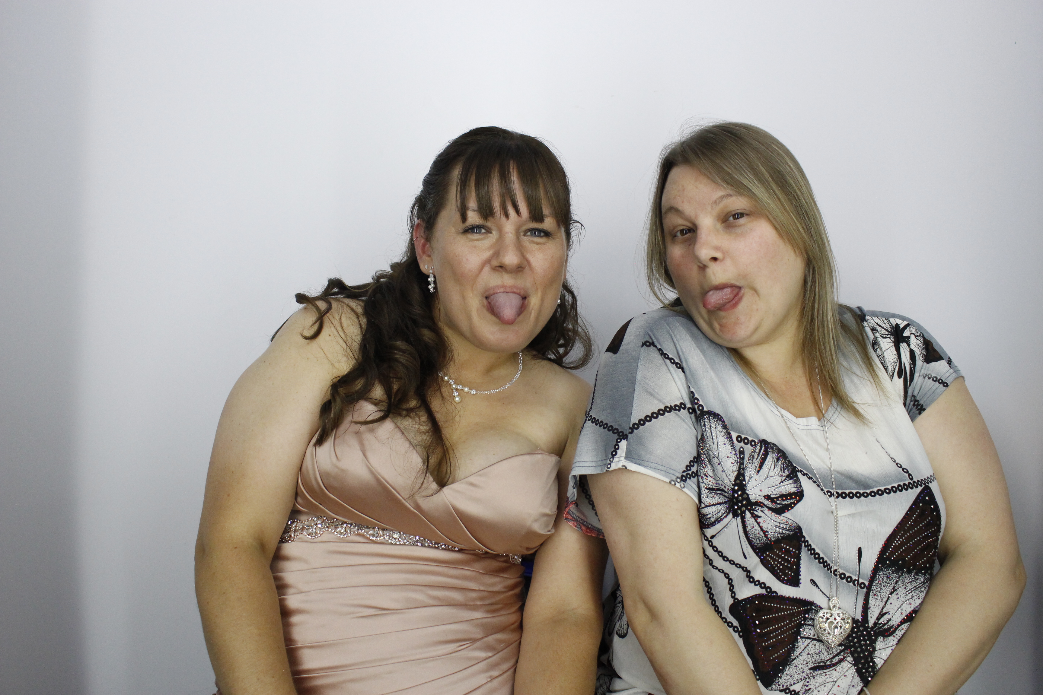 kerry and Matt vowel renewal | View more photos from the event at gallery.myphotoboothexperience.co.uk/u/MyPhotoBoothExperienceLtd/kerry-and-Matt-vowel-renewal
