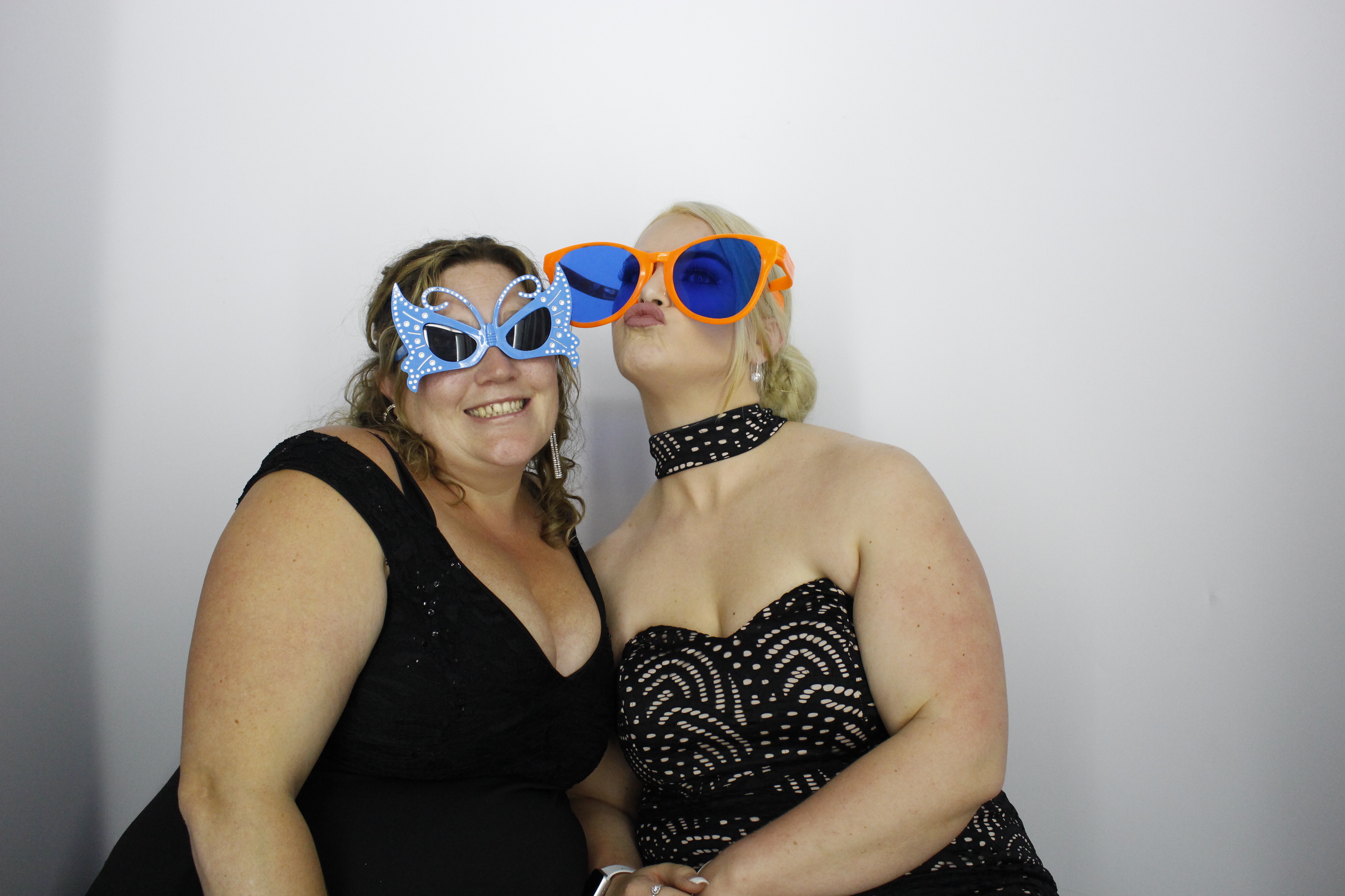 kerry and Matt vowel renewal | View more photos from the event at gallery.myphotoboothexperience.co.uk/u/MyPhotoBoothExperienceLtd/kerry-and-Matt-vowel-renewal