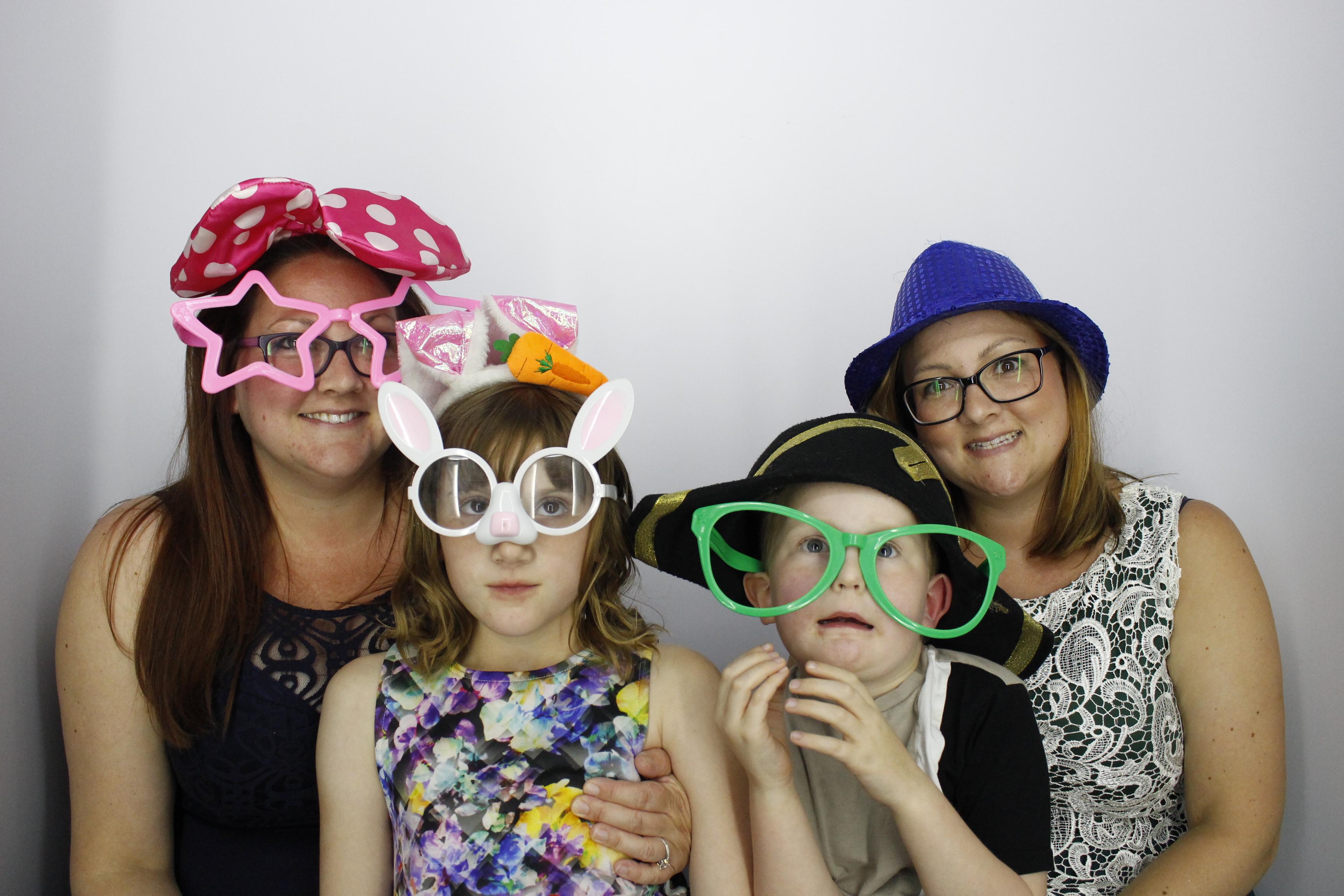 kerry and Matt vowel renewal | View more photos from the event at gallery.myphotoboothexperience.co.uk/u/MyPhotoBoothExperienceLtd/kerry-and-Matt-vowel-renewal