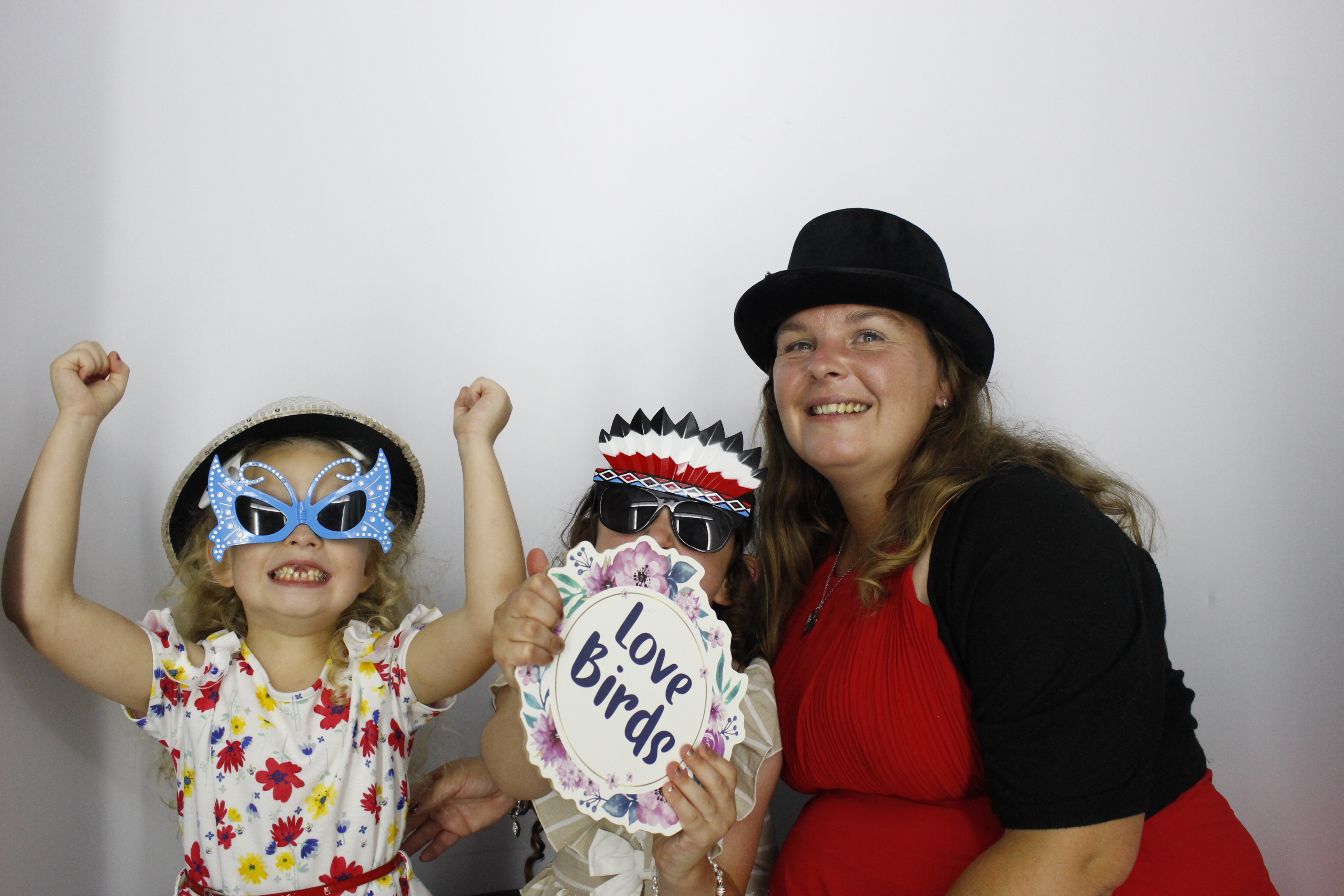kerry and Matt vowel renewal | View more photos from the event at gallery.myphotoboothexperience.co.uk/u/MyPhotoBoothExperienceLtd/kerry-and-Matt-vowel-renewal