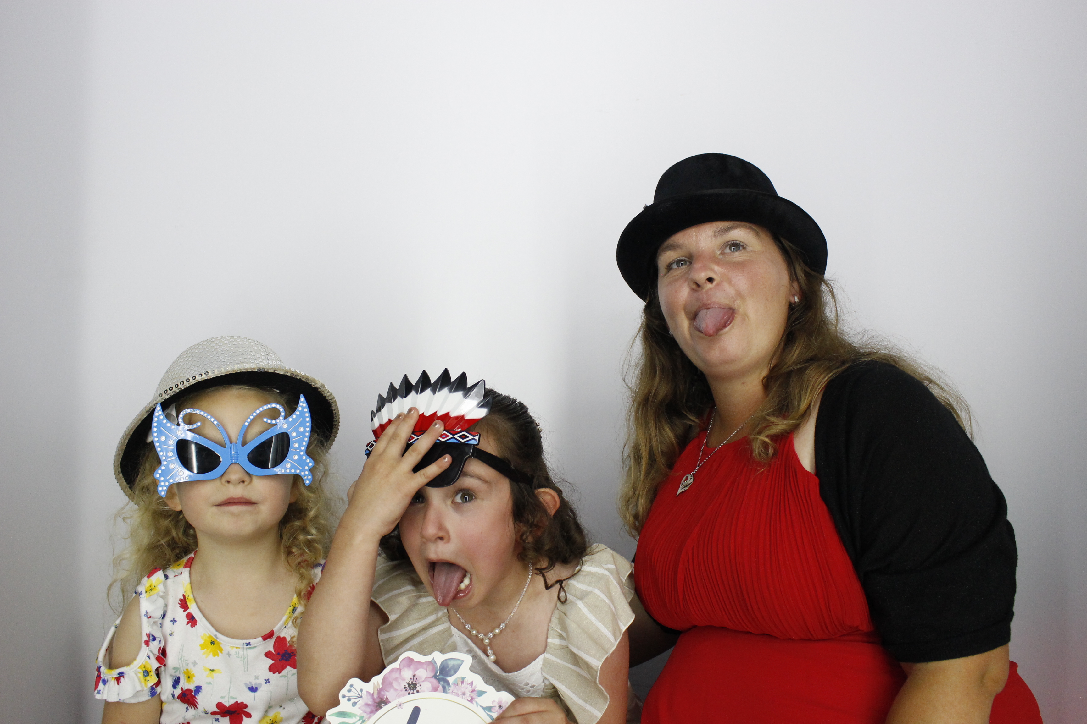 kerry and Matt vowel renewal | View more photos from the event at gallery.myphotoboothexperience.co.uk/u/MyPhotoBoothExperienceLtd/kerry-and-Matt-vowel-renewal