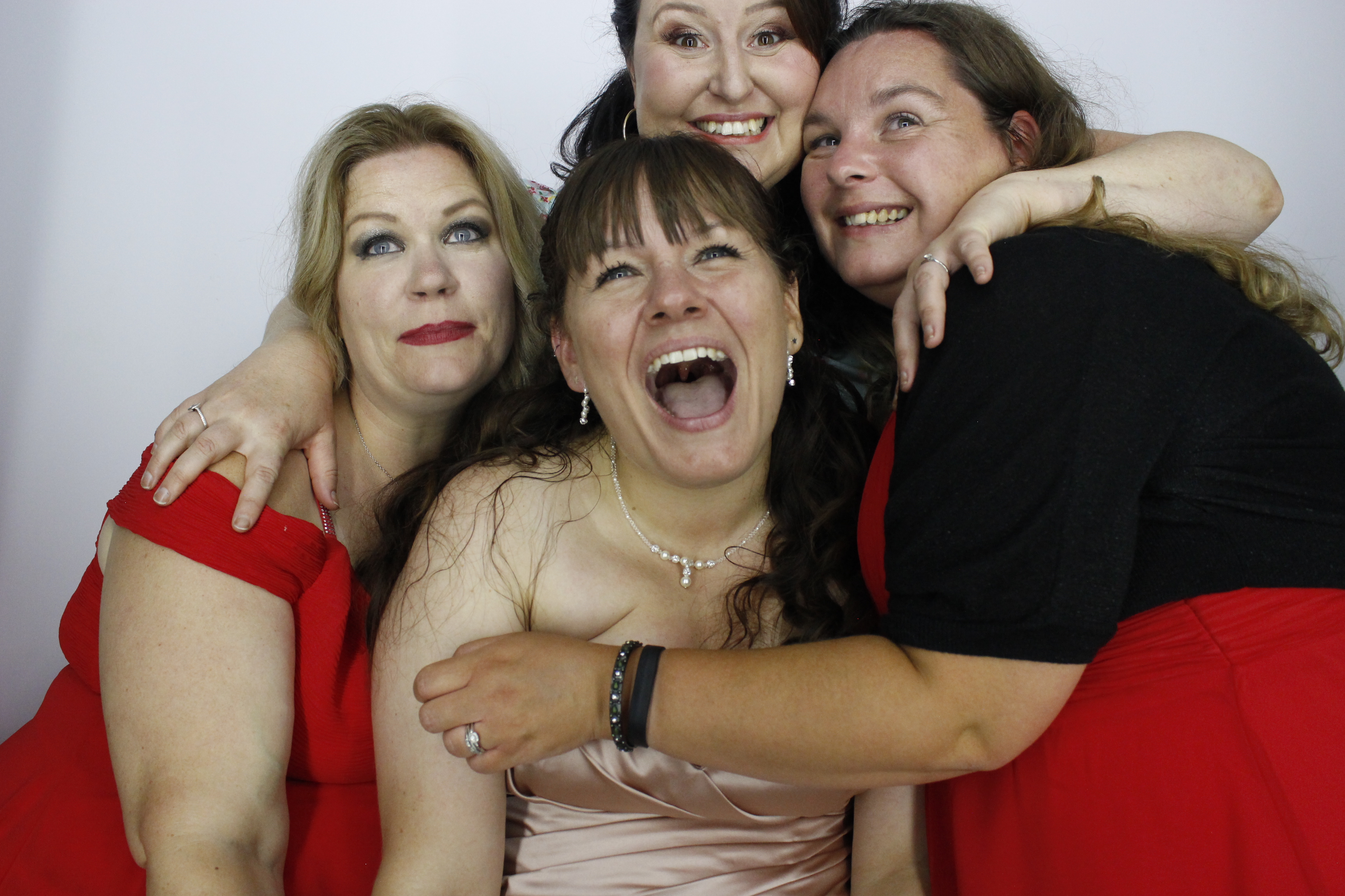 kerry and Matt vowel renewal | View more photos from the event at gallery.myphotoboothexperience.co.uk/u/MyPhotoBoothExperienceLtd/kerry-and-Matt-vowel-renewal