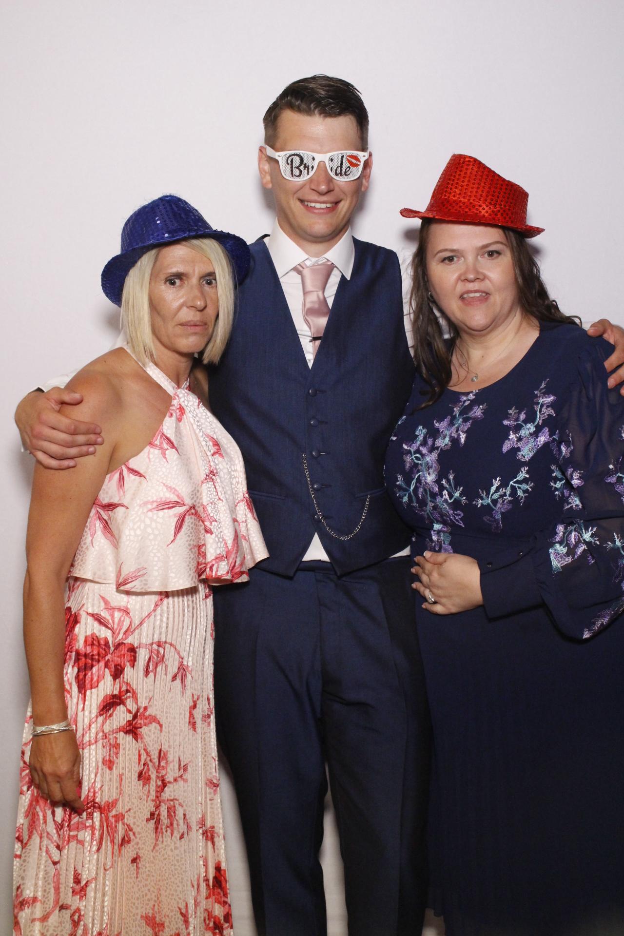 Abbie & George's Wedding  | View more photos from the event at gallery.myphotoboothexperience.co.uk/u/MyPhotoBoothExperienceLtd/Abbie-Georges-Wedding