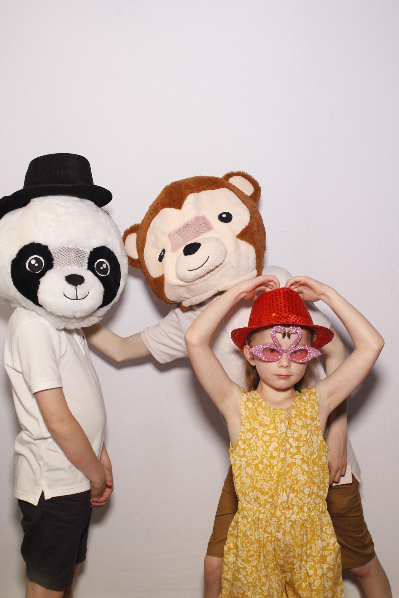 Abbie & George's Wedding  | View more photos from the event at gallery.myphotoboothexperience.co.uk/u/MyPhotoBoothExperienceLtd/Abbie-Georges-Wedding