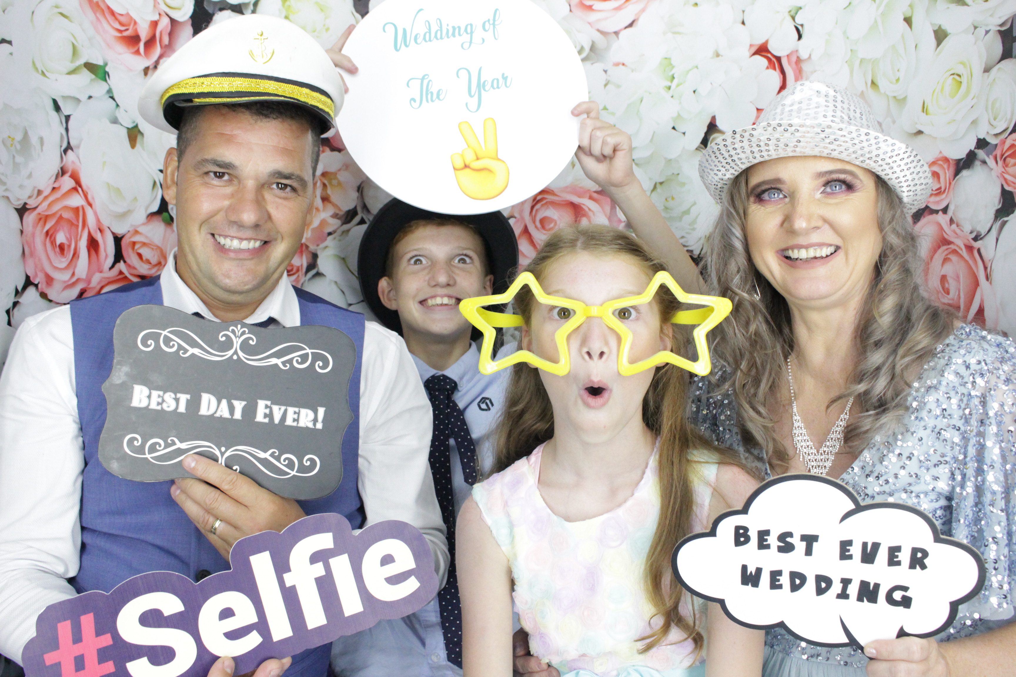 Alex & Bianca's Wedding  | View more photos from the event at gallery.myphotoboothexperience.co.uk/u/MyPhotoBoothExperienceLtd/Alex-Biancas-Wedding