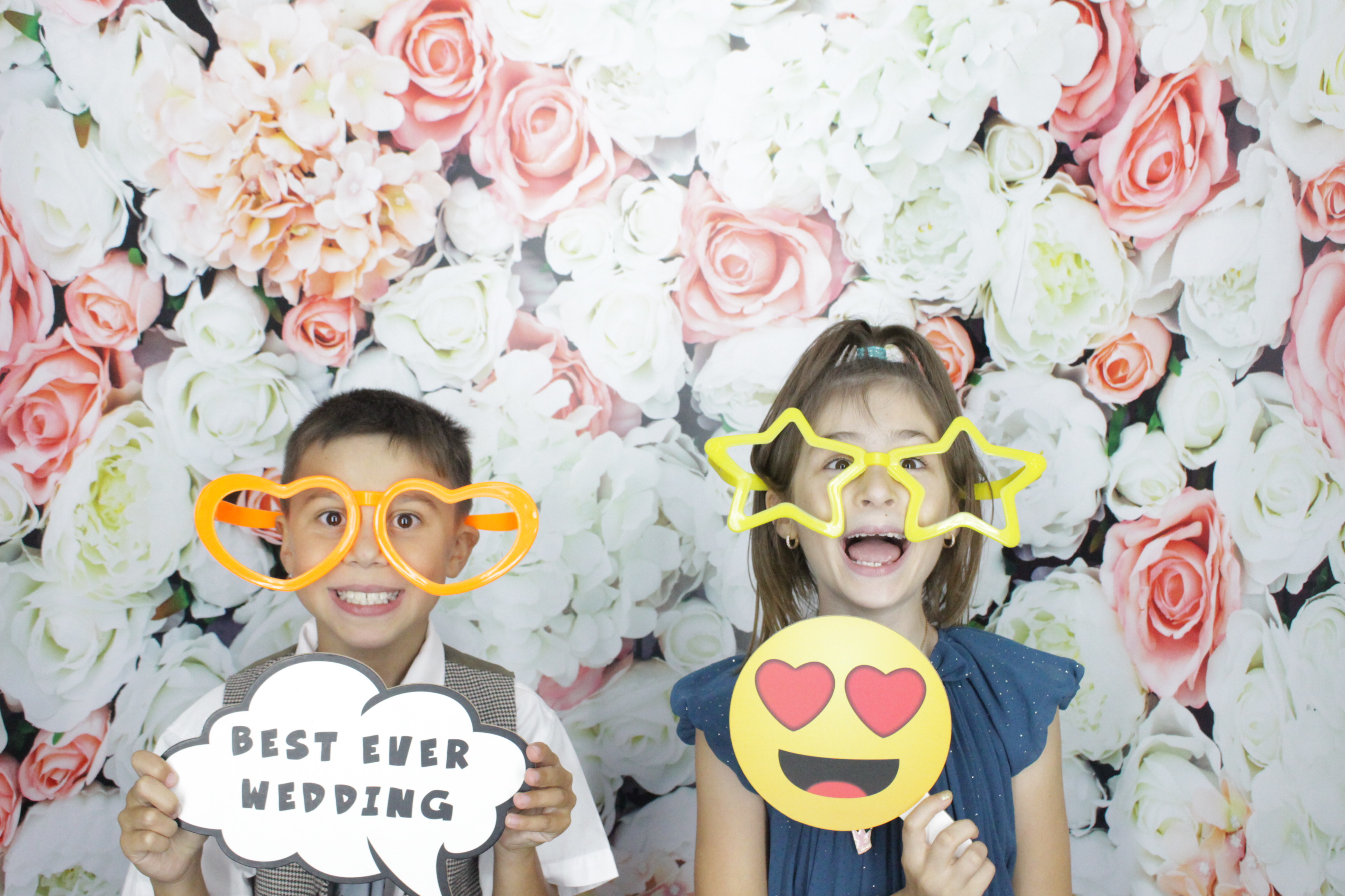 Alex & Bianca's Wedding  | View more photos from the event at gallery.myphotoboothexperience.co.uk/u/MyPhotoBoothExperienceLtd/Alex-Biancas-Wedding