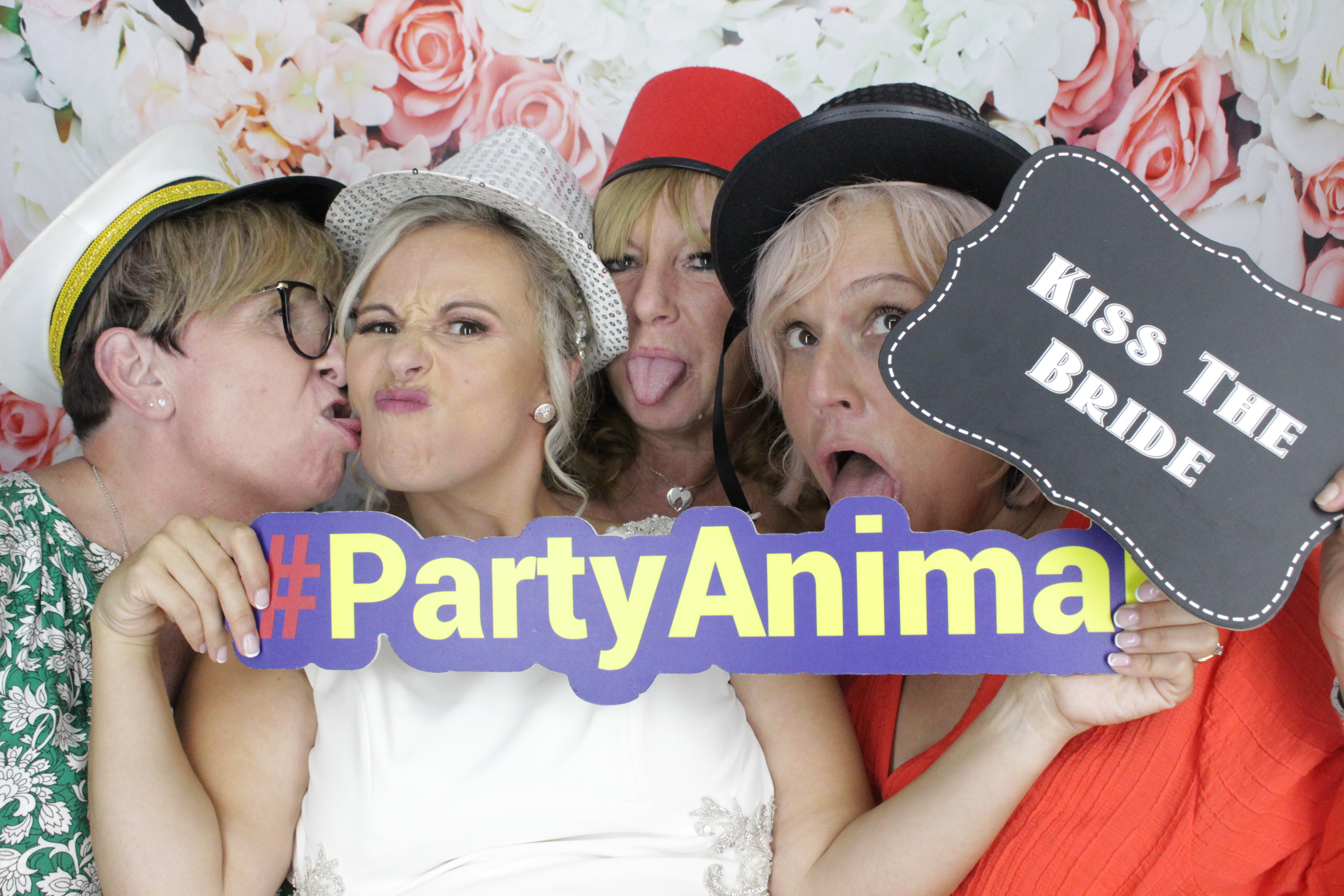 Alex & Bianca's Wedding  | View more photos from the event at gallery.myphotoboothexperience.co.uk/u/MyPhotoBoothExperienceLtd/Alex-Biancas-Wedding