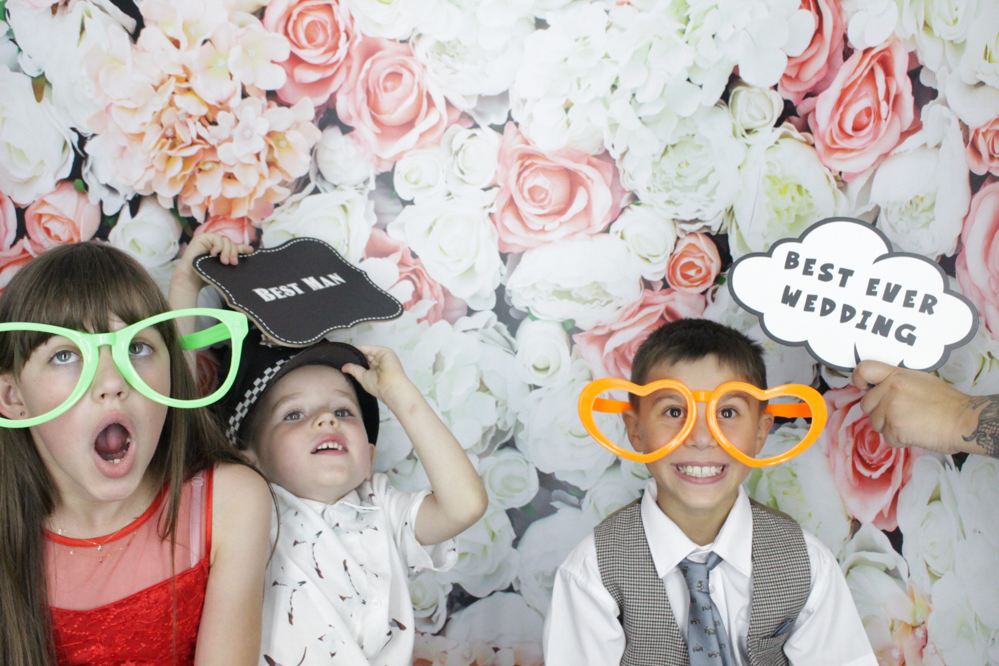 Alex & Bianca's Wedding  | View more photos from the event at gallery.myphotoboothexperience.co.uk/u/MyPhotoBoothExperienceLtd/Alex-Biancas-Wedding
