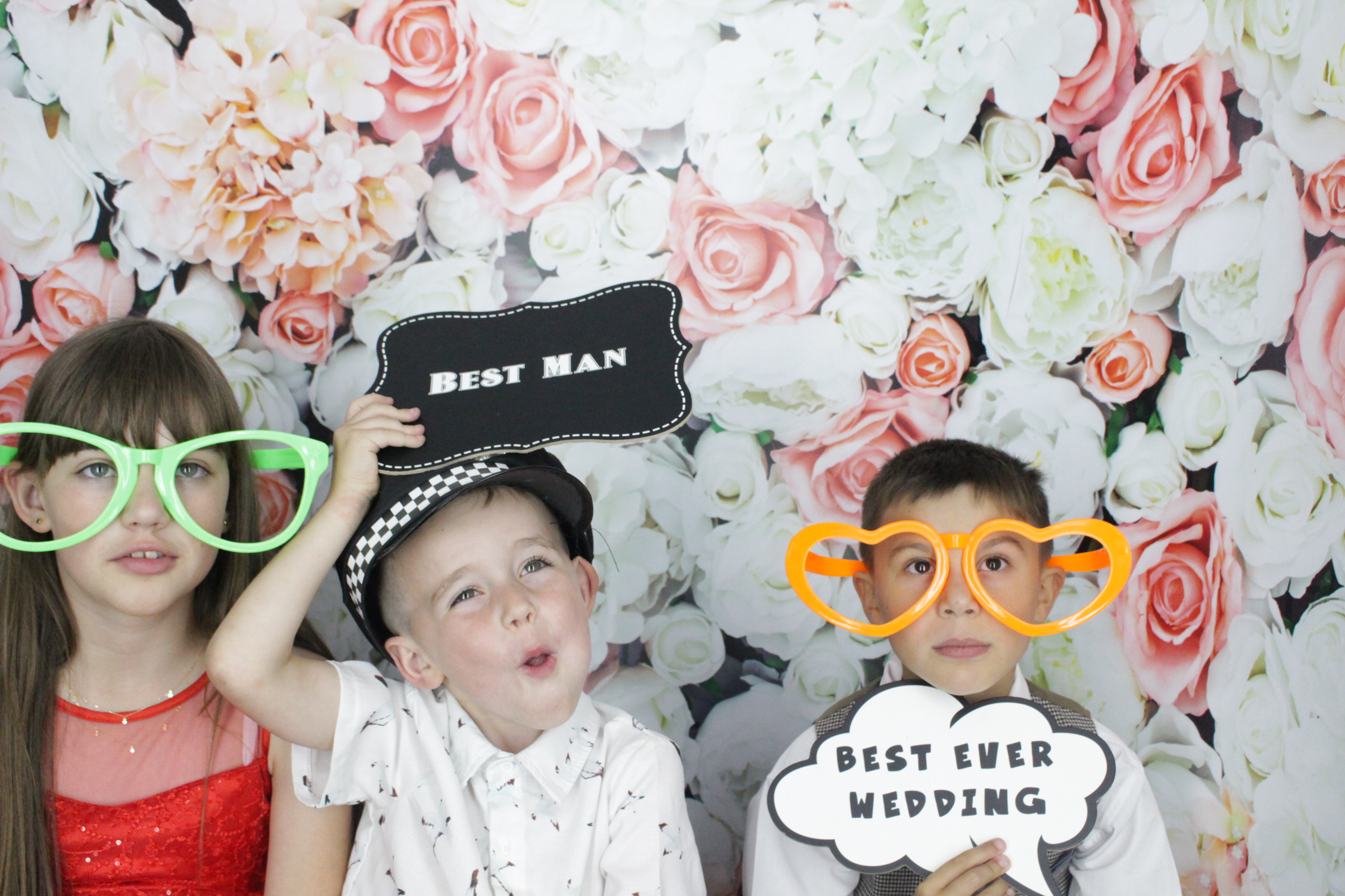 Alex & Bianca's Wedding  | View more photos from the event at gallery.myphotoboothexperience.co.uk/u/MyPhotoBoothExperienceLtd/Alex-Biancas-Wedding