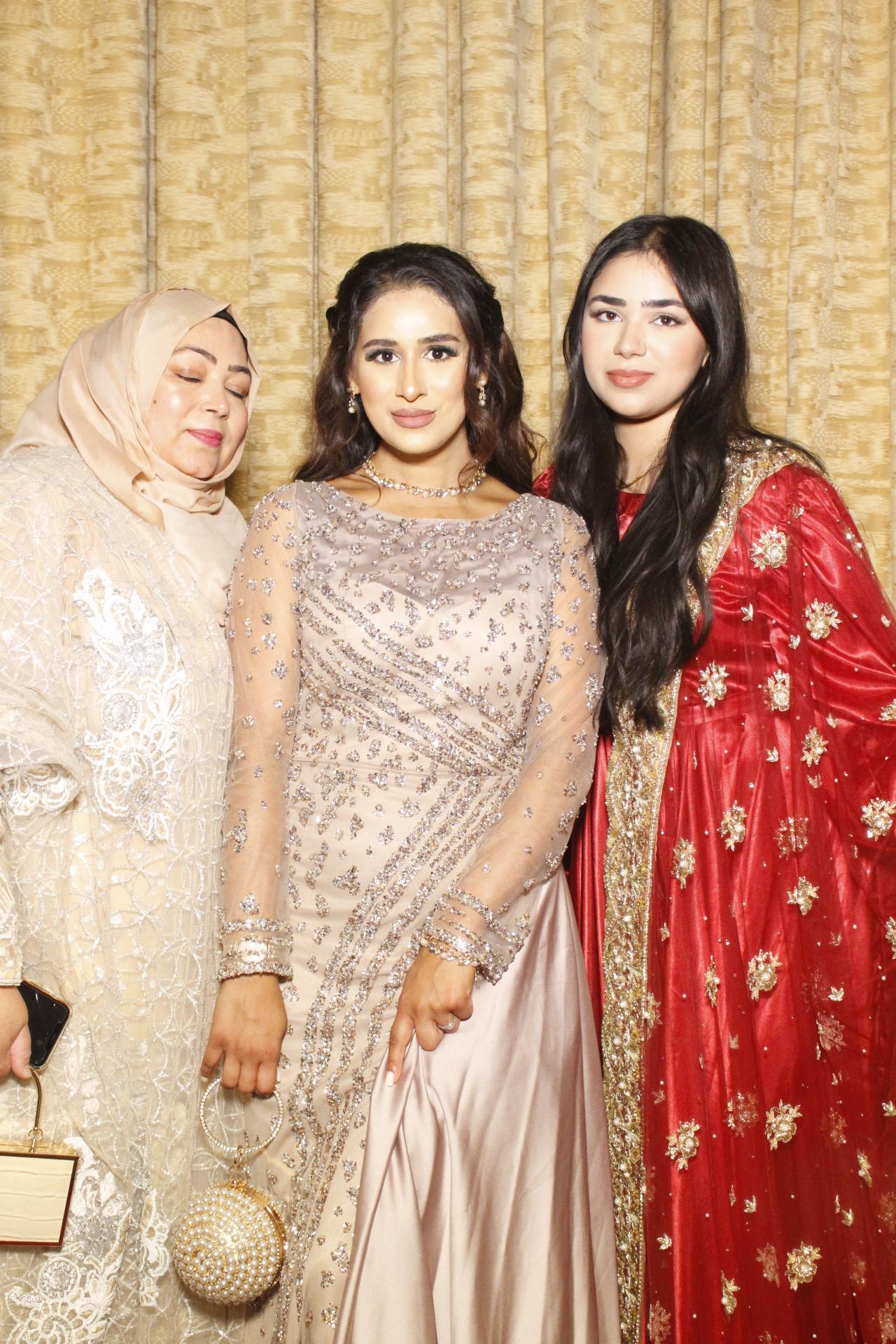 Anh & Adil's Wedding  | View more photos from the event at gallery.myphotoboothexperience.co.uk/u/MyPhotoBoothExperienceLtd/Anh-Adils-Wedding