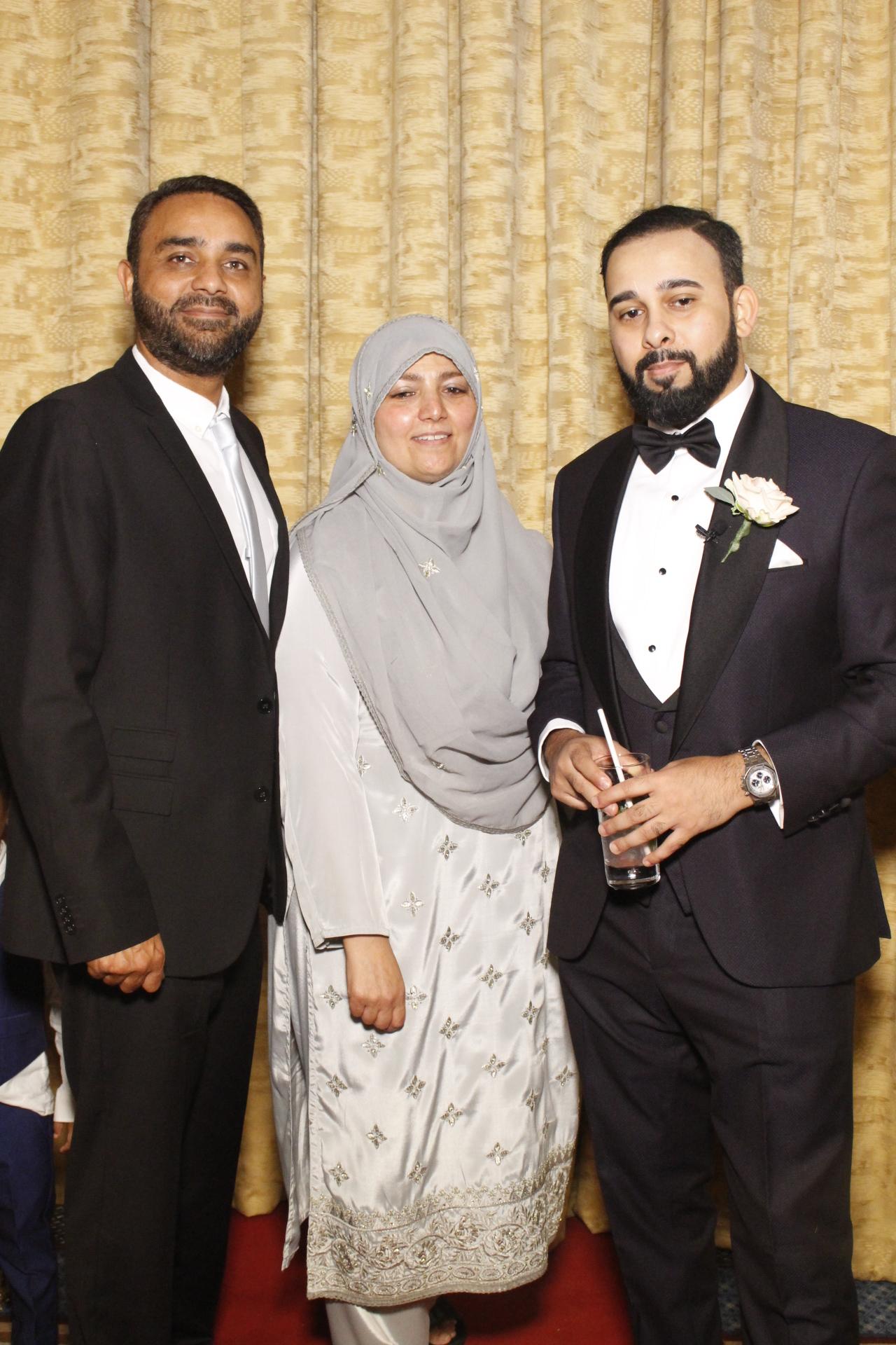 Anh & Adil's Wedding  | View more photos from the event at gallery.myphotoboothexperience.co.uk/u/MyPhotoBoothExperienceLtd/Anh-Adils-Wedding