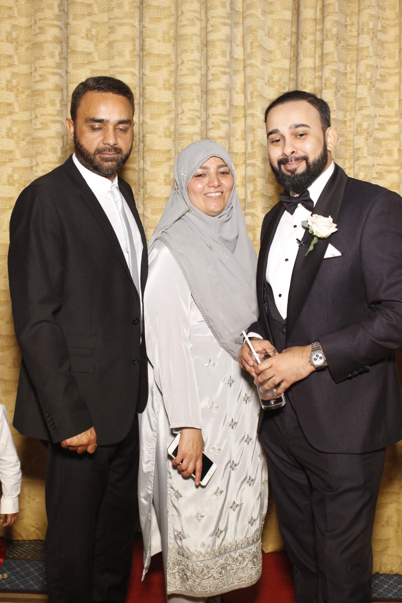 Anh & Adil's Wedding  | View more photos from the event at gallery.myphotoboothexperience.co.uk/u/MyPhotoBoothExperienceLtd/Anh-Adils-Wedding