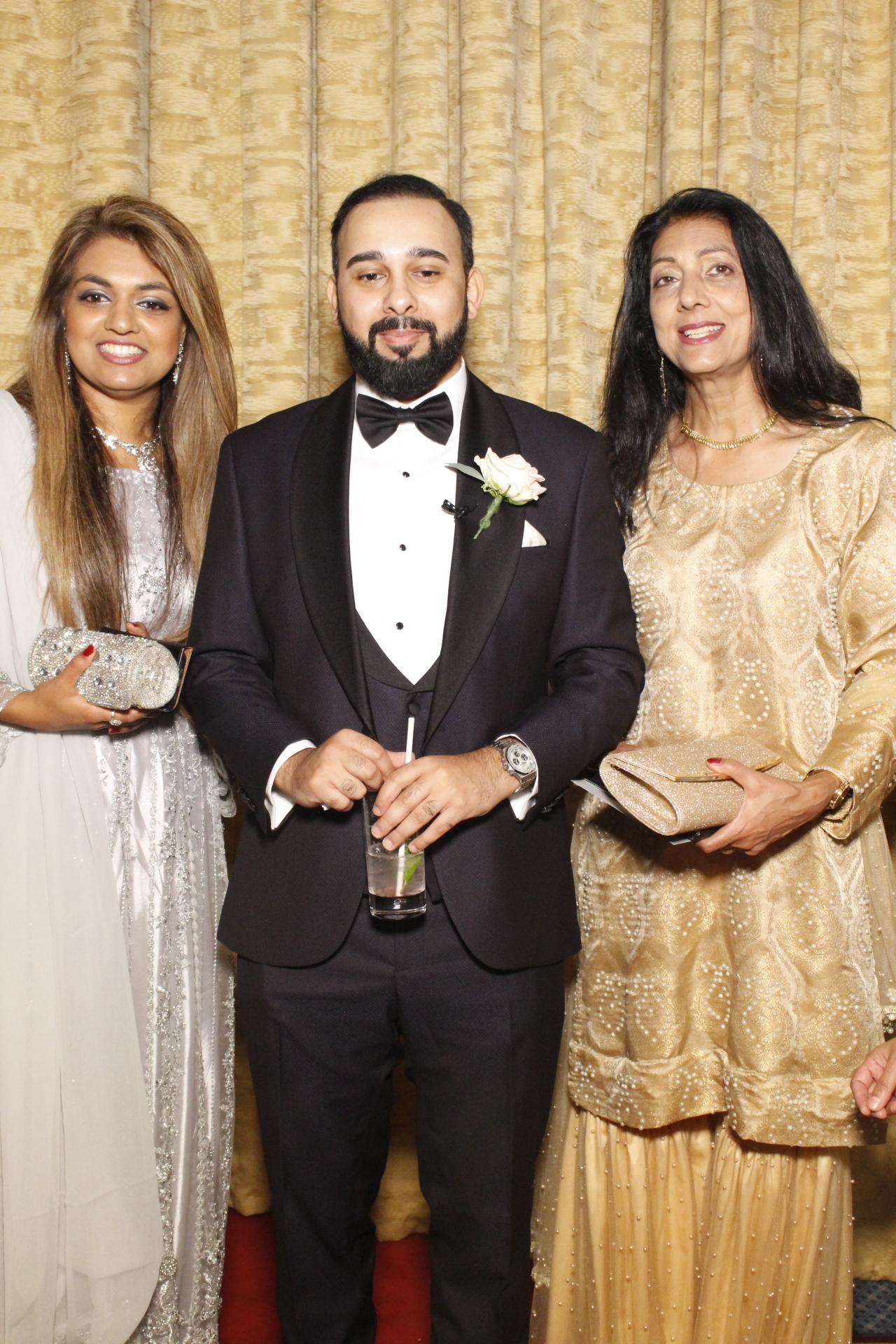 Anh & Adil's Wedding  | View more photos from the event at gallery.myphotoboothexperience.co.uk/u/MyPhotoBoothExperienceLtd/Anh-Adils-Wedding