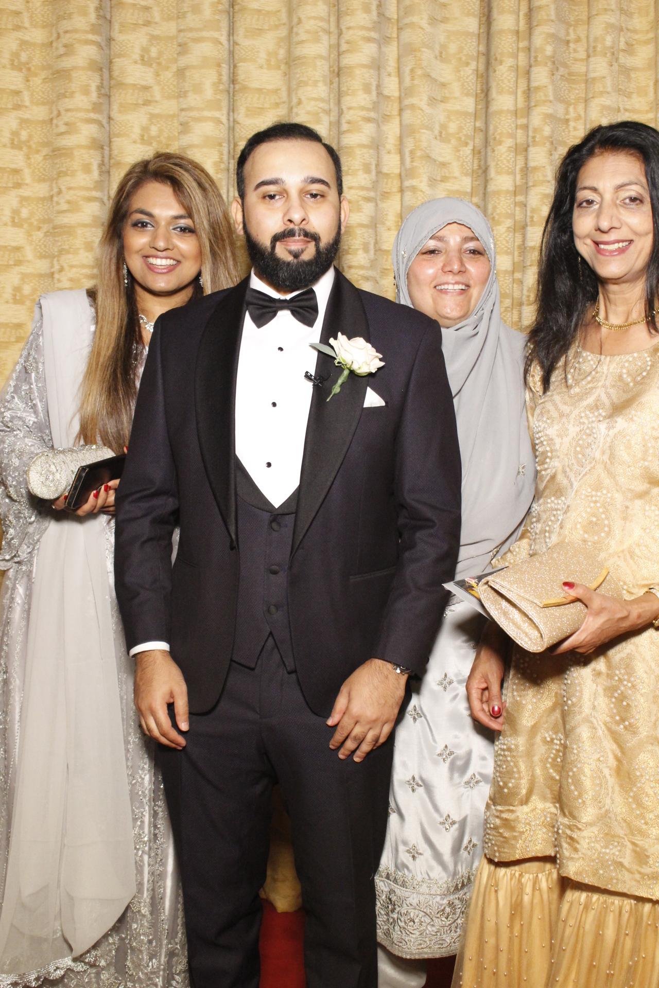 Anh & Adil's Wedding  | View more photos from the event at gallery.myphotoboothexperience.co.uk/u/MyPhotoBoothExperienceLtd/Anh-Adils-Wedding