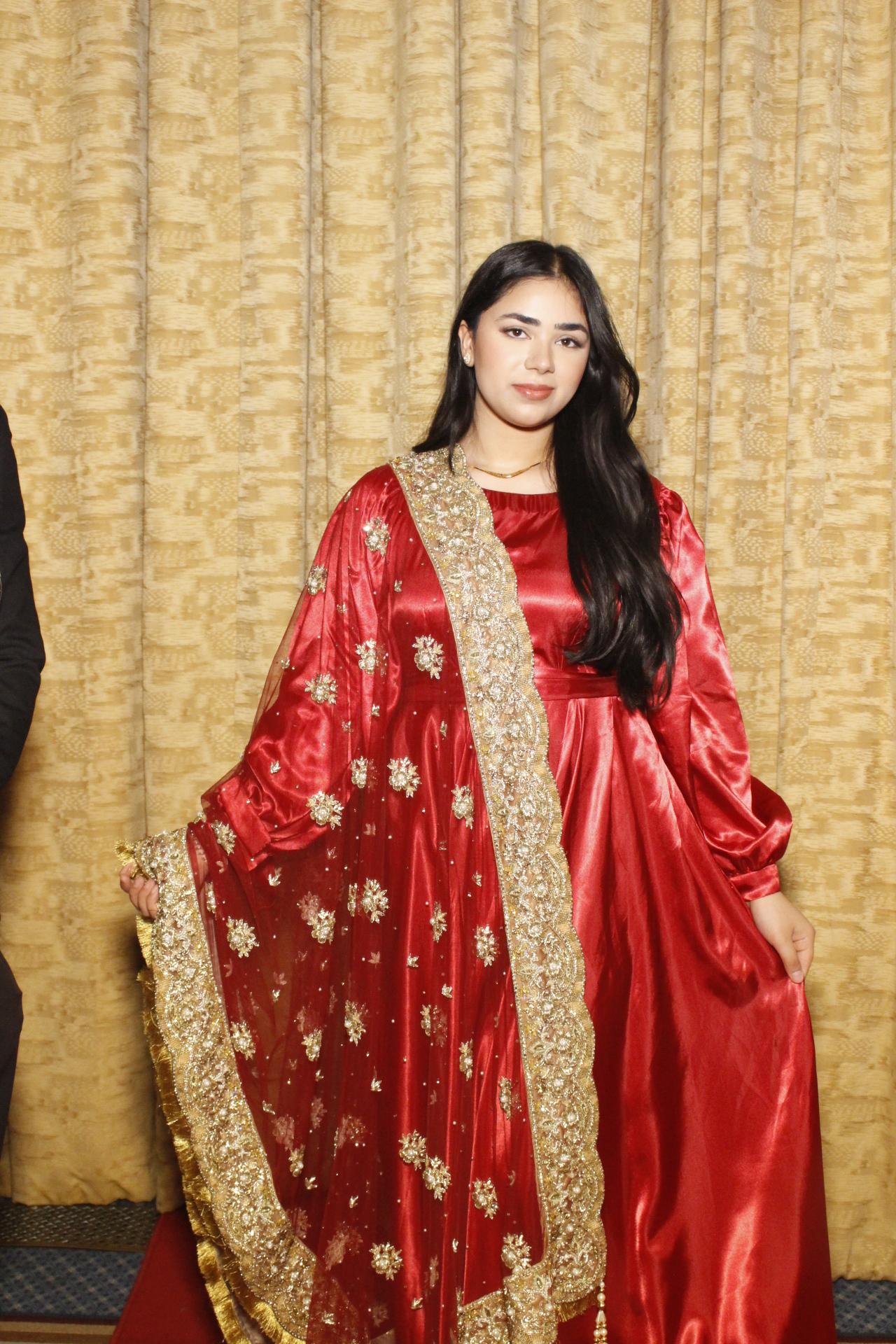 Anh & Adil's Wedding  | View more photos from the event at gallery.myphotoboothexperience.co.uk/u/MyPhotoBoothExperienceLtd/Anh-Adils-Wedding