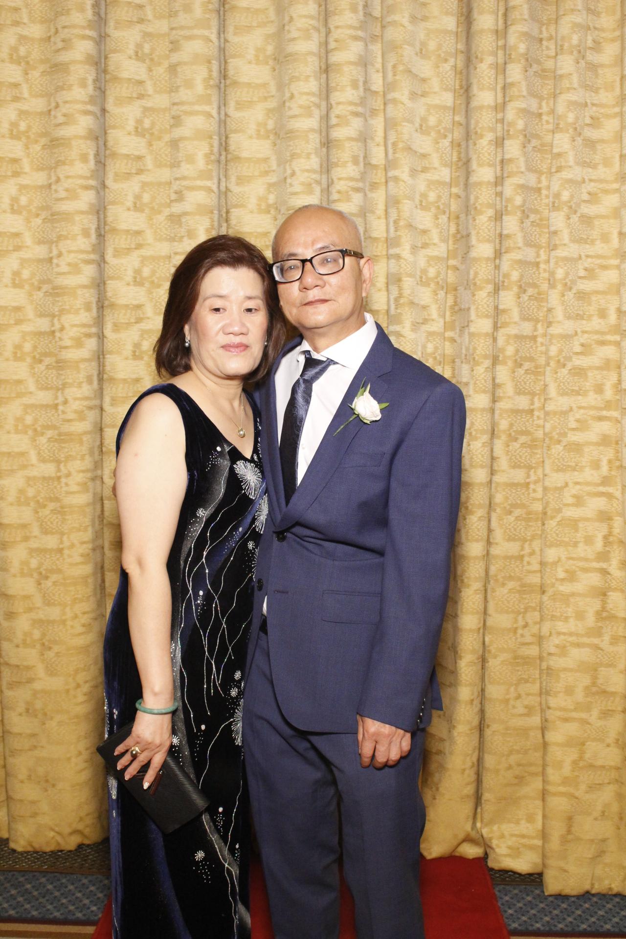 Anh & Adil's Wedding  | View more photos from the event at gallery.myphotoboothexperience.co.uk/u/MyPhotoBoothExperienceLtd/Anh-Adils-Wedding