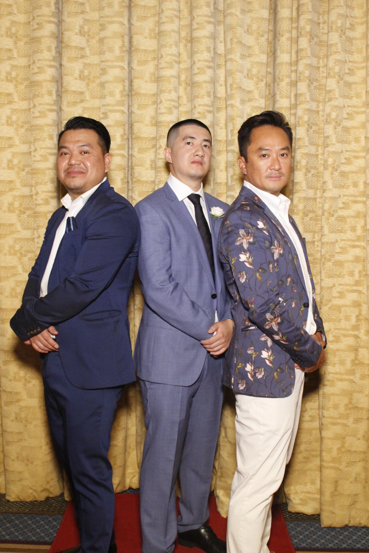 Anh & Adil's Wedding  | View more photos from the event at gallery.myphotoboothexperience.co.uk/u/MyPhotoBoothExperienceLtd/Anh-Adils-Wedding
