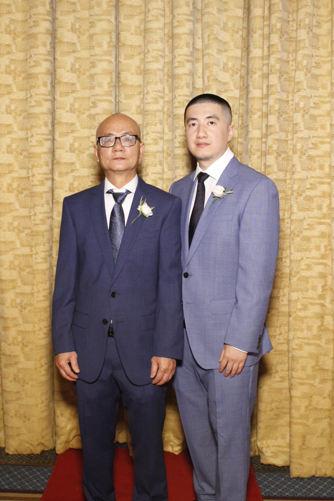 Anh & Adil's Wedding  | View more photos from the event at gallery.myphotoboothexperience.co.uk/u/MyPhotoBoothExperienceLtd/Anh-Adils-Wedding