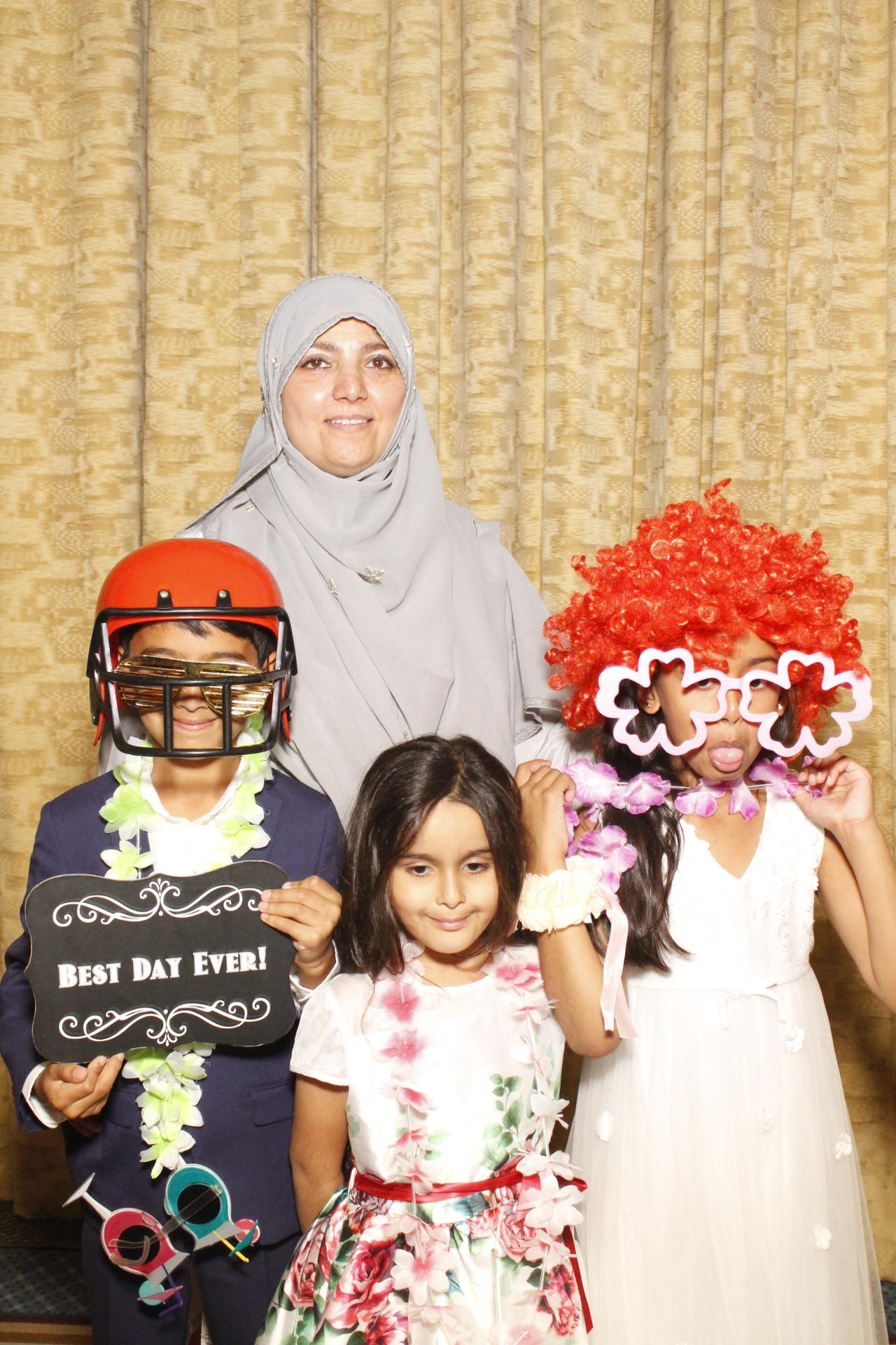 Anh & Adil's Wedding  | View more photos from the event at gallery.myphotoboothexperience.co.uk/u/MyPhotoBoothExperienceLtd/Anh-Adils-Wedding