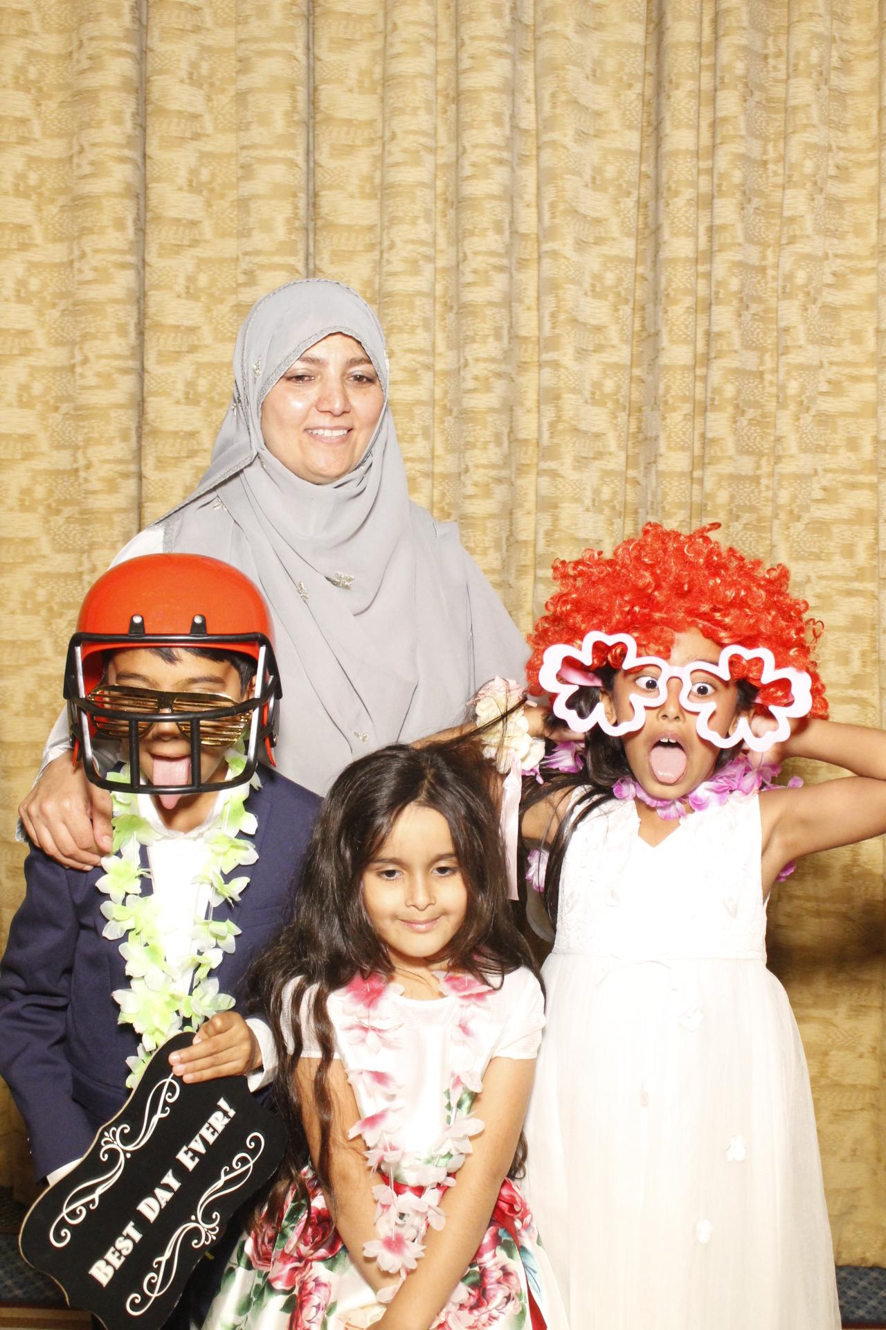 Anh & Adil's Wedding  | View more photos from the event at gallery.myphotoboothexperience.co.uk/u/MyPhotoBoothExperienceLtd/Anh-Adils-Wedding