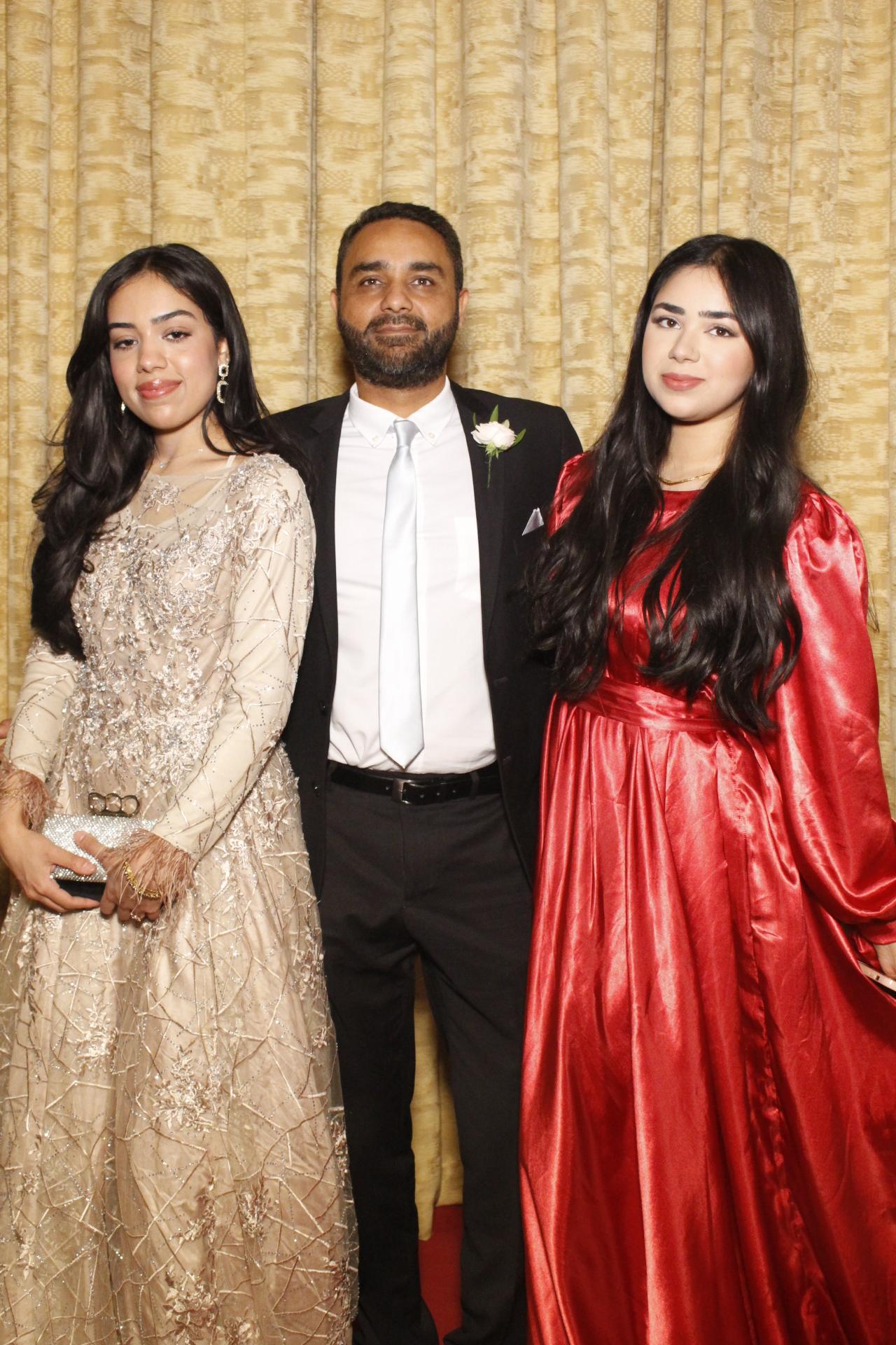Anh & Adil's Wedding  | View more photos from the event at gallery.myphotoboothexperience.co.uk/u/MyPhotoBoothExperienceLtd/Anh-Adils-Wedding