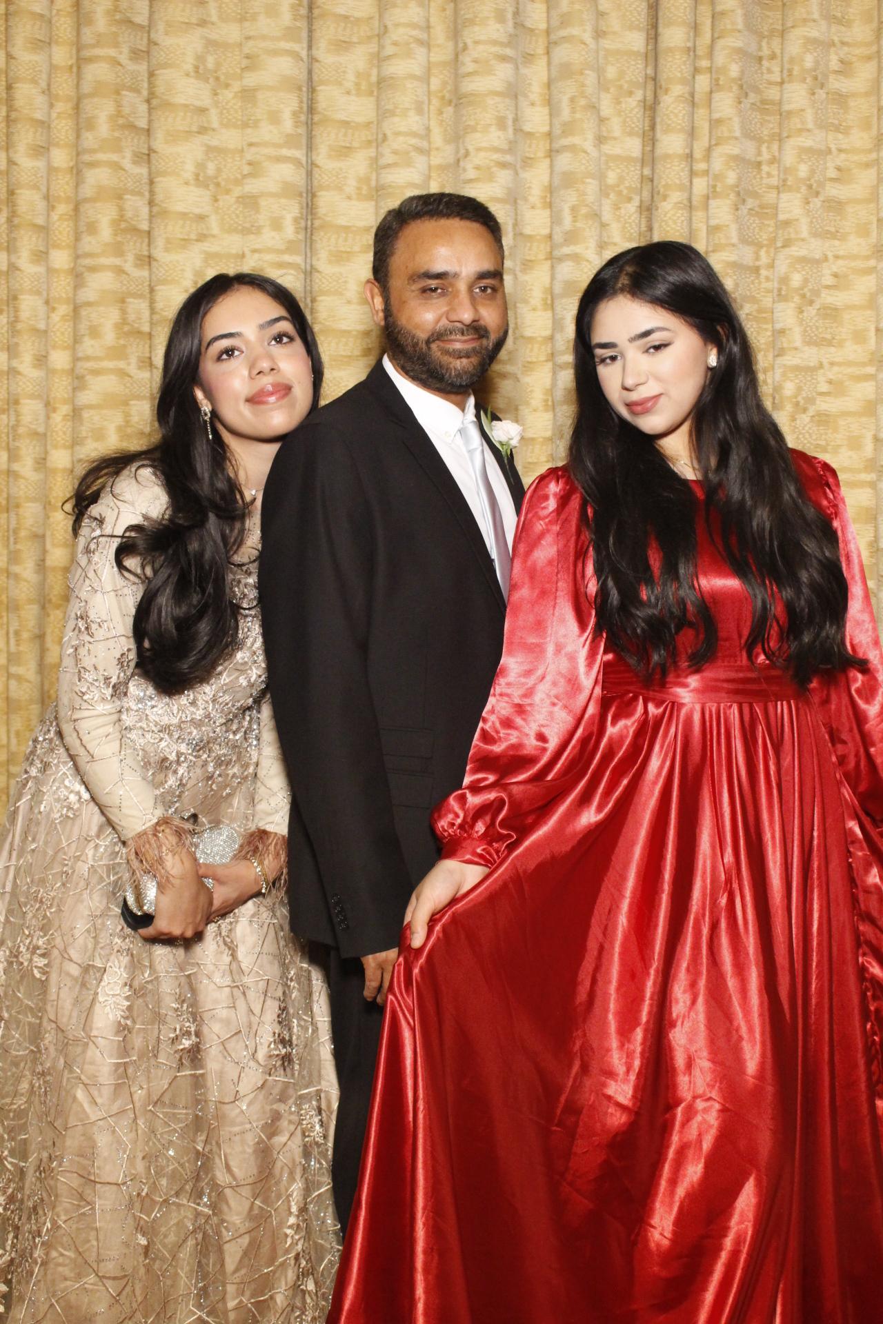 Anh & Adil's Wedding  | View more photos from the event at gallery.myphotoboothexperience.co.uk/u/MyPhotoBoothExperienceLtd/Anh-Adils-Wedding