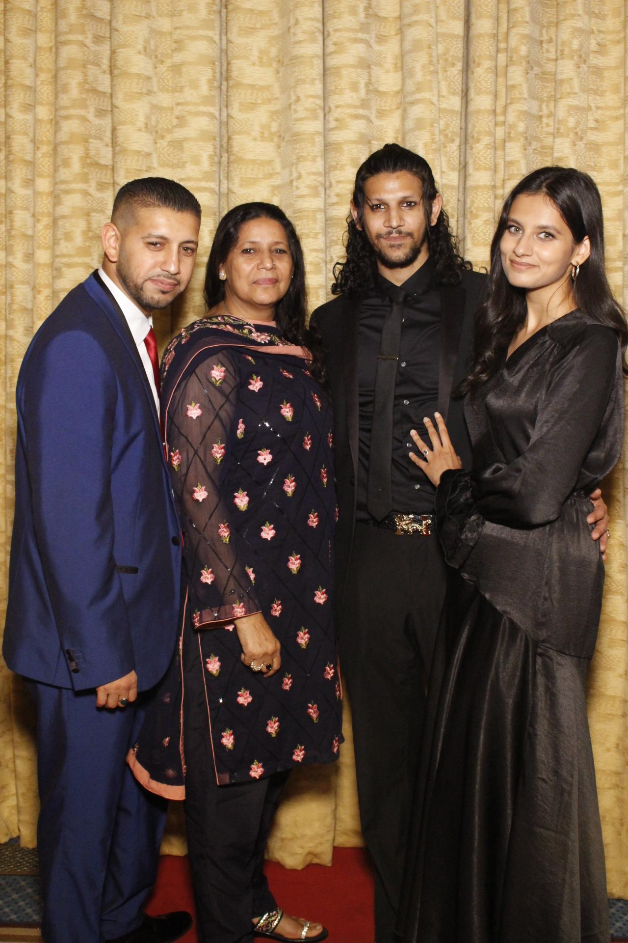 Anh & Adil's Wedding  | View more photos from the event at gallery.myphotoboothexperience.co.uk/u/MyPhotoBoothExperienceLtd/Anh-Adils-Wedding