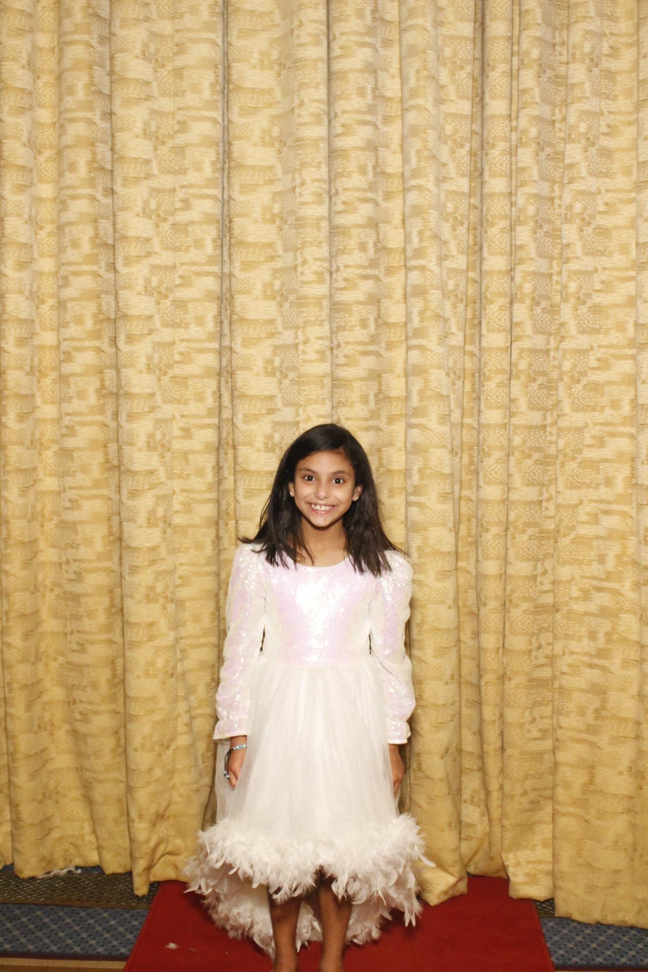 Anh & Adil's Wedding  | View more photos from the event at gallery.myphotoboothexperience.co.uk/u/MyPhotoBoothExperienceLtd/Anh-Adils-Wedding