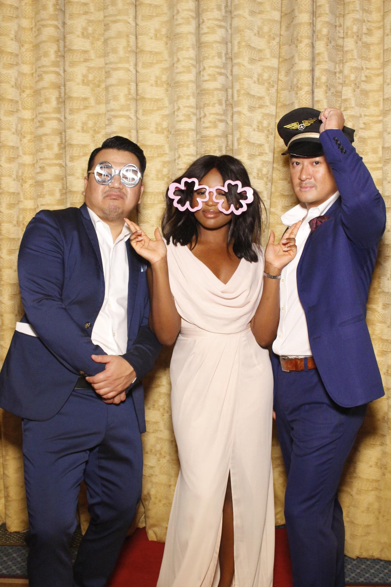 Anh & Adil's Wedding  | View more photos from the event at gallery.myphotoboothexperience.co.uk/u/MyPhotoBoothExperienceLtd/Anh-Adils-Wedding