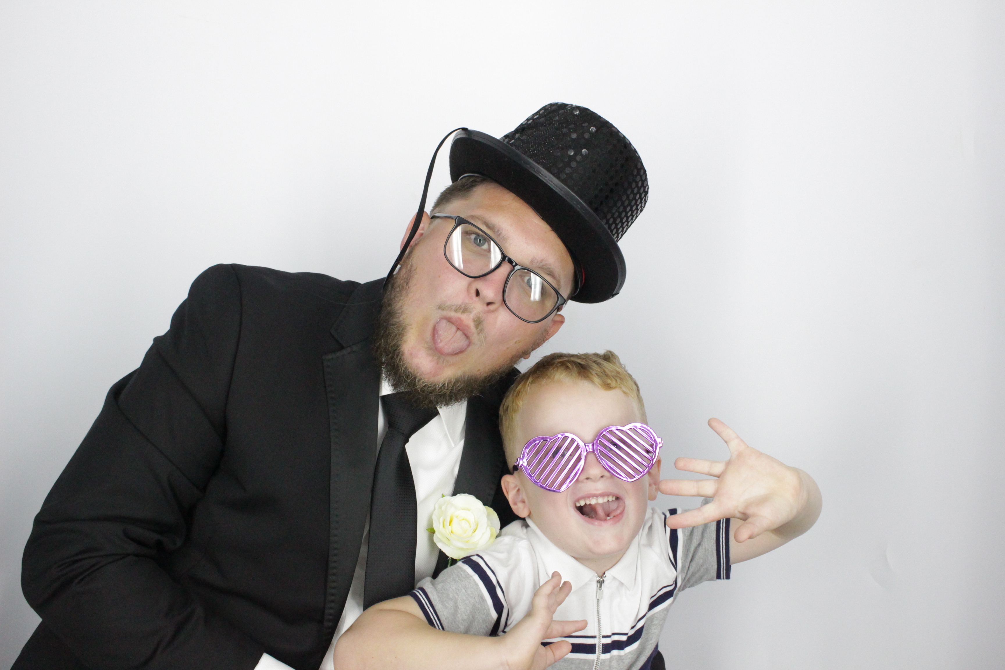Anna & Kinger's Wedding | View more photos from the event at gallery.myphotoboothexperience.co.uk/u/MyPhotoBoothExperienceLtd/Anna-Kingers-Wedding