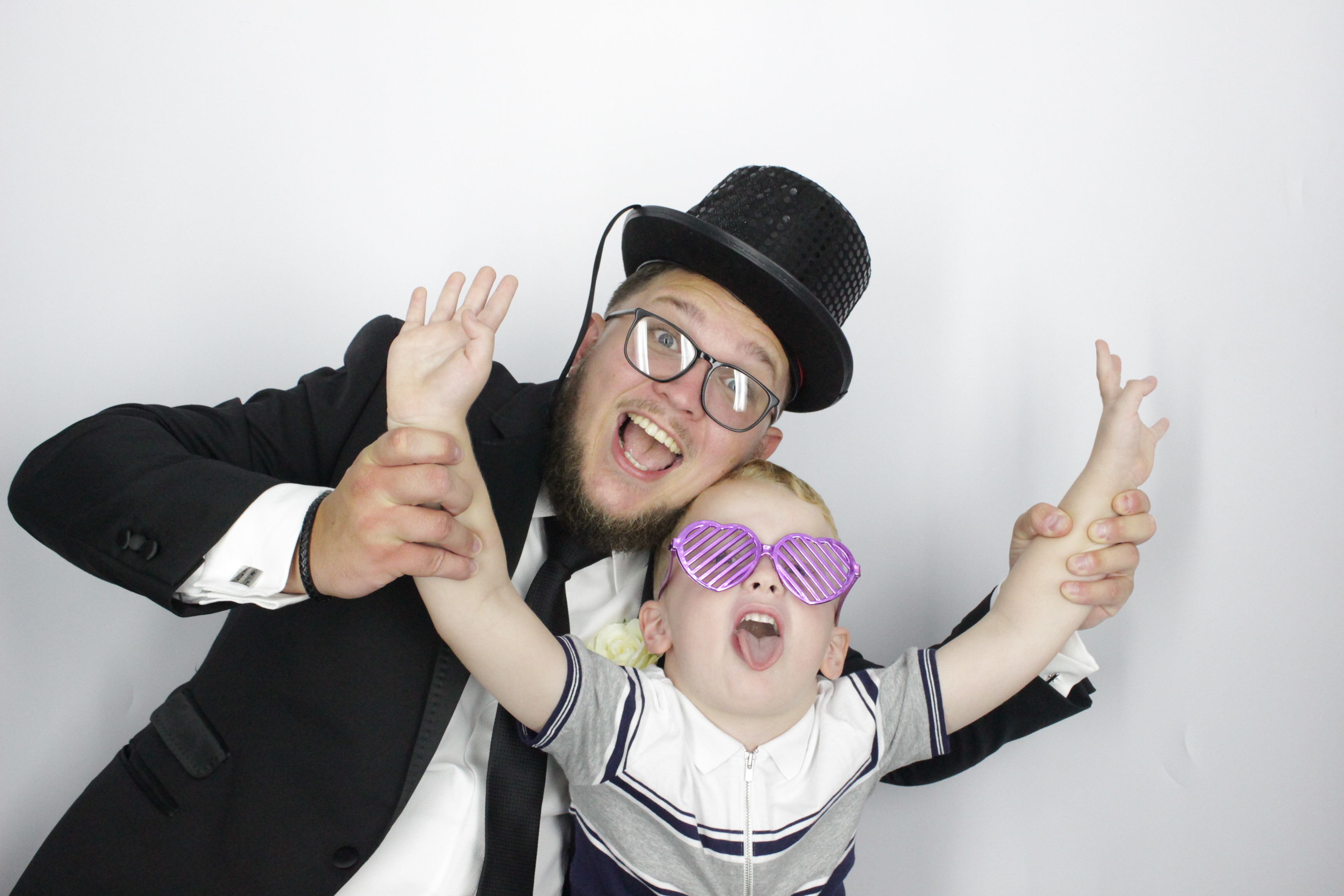 Anna & Kinger's Wedding | View more photos from the event at gallery.myphotoboothexperience.co.uk/u/MyPhotoBoothExperienceLtd/Anna-Kingers-Wedding