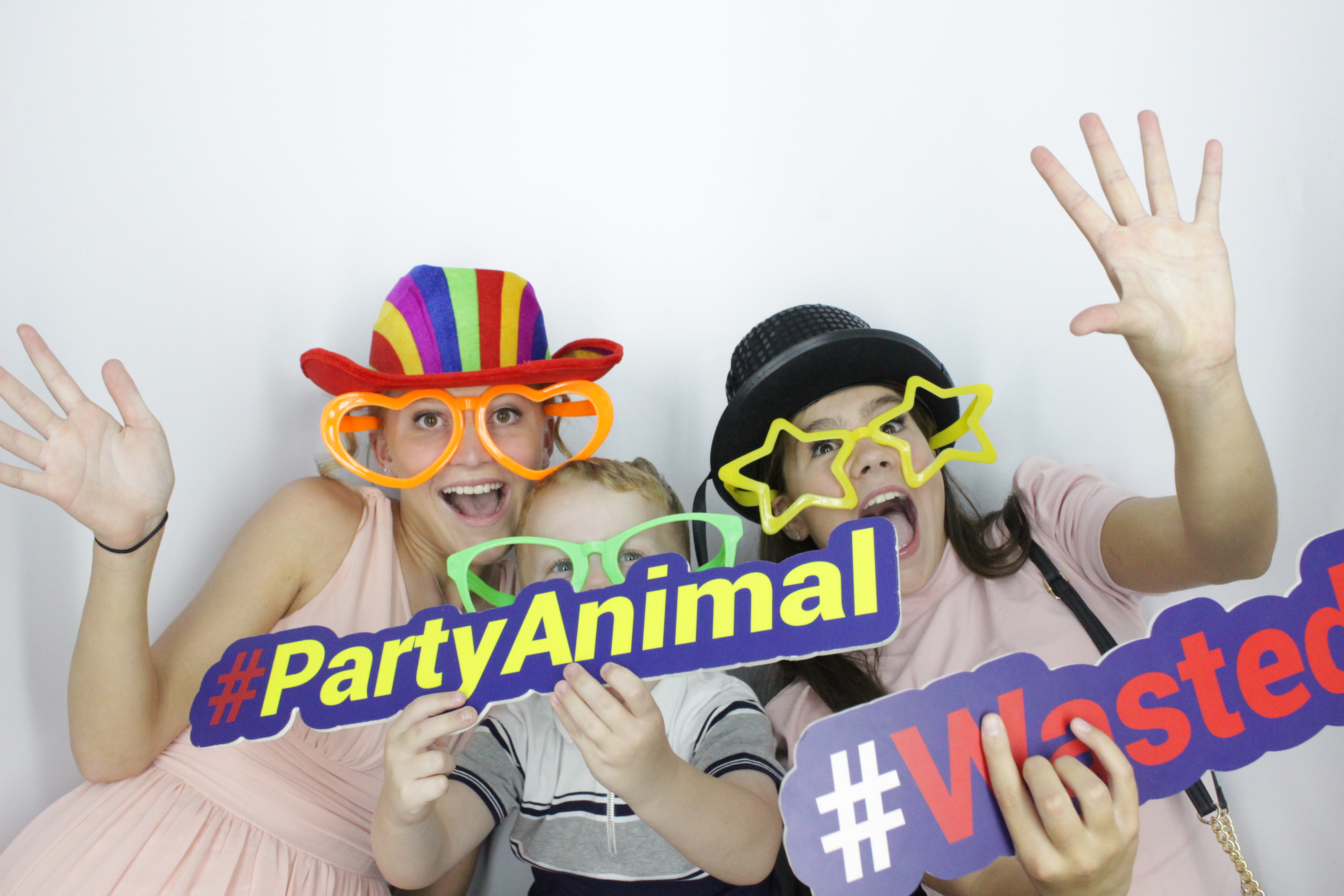 Anna & Kinger's Wedding | View more photos from the event at gallery.myphotoboothexperience.co.uk/u/MyPhotoBoothExperienceLtd/Anna-Kingers-Wedding