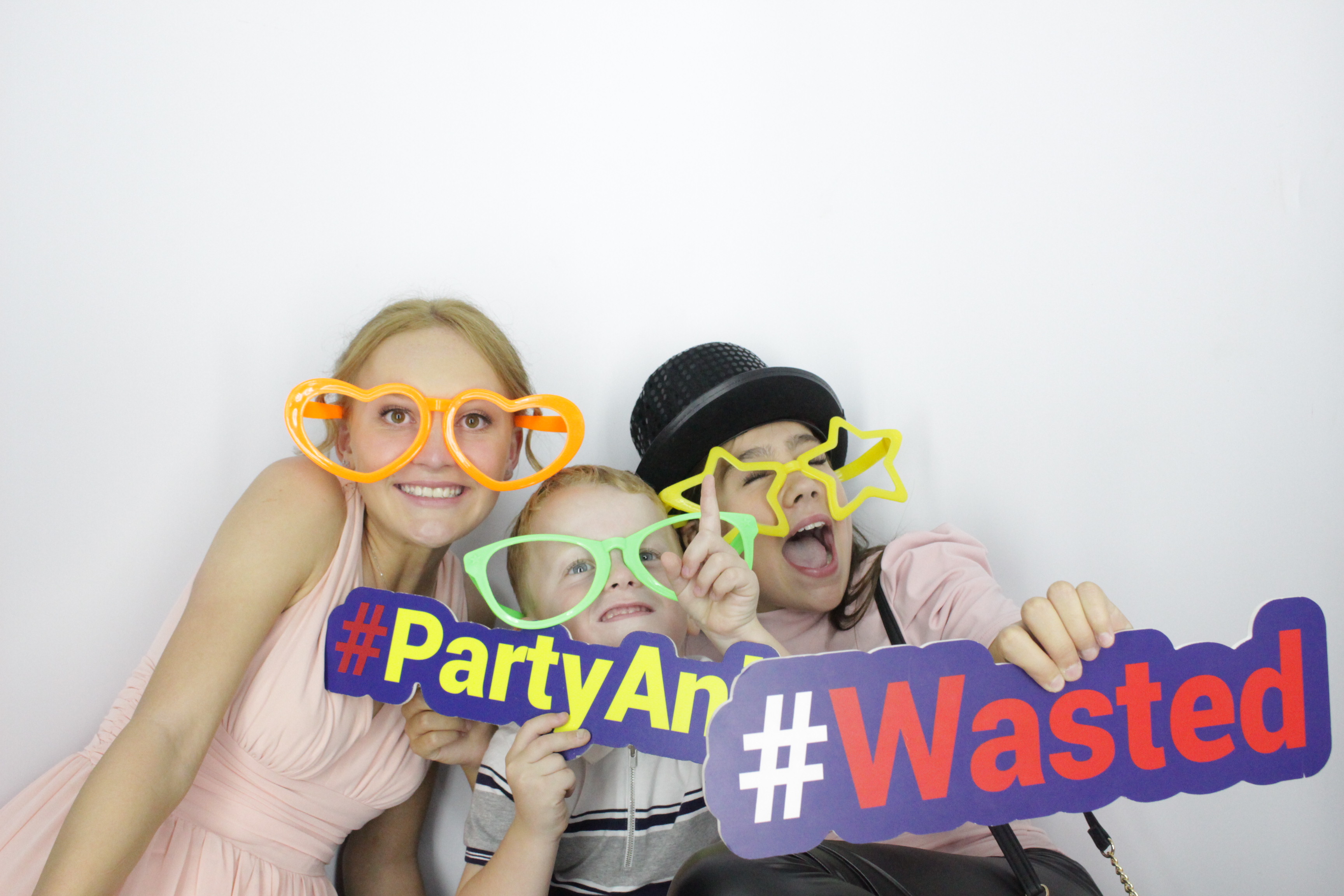 Anna & Kinger's Wedding | View more photos from the event at gallery.myphotoboothexperience.co.uk/u/MyPhotoBoothExperienceLtd/Anna-Kingers-Wedding