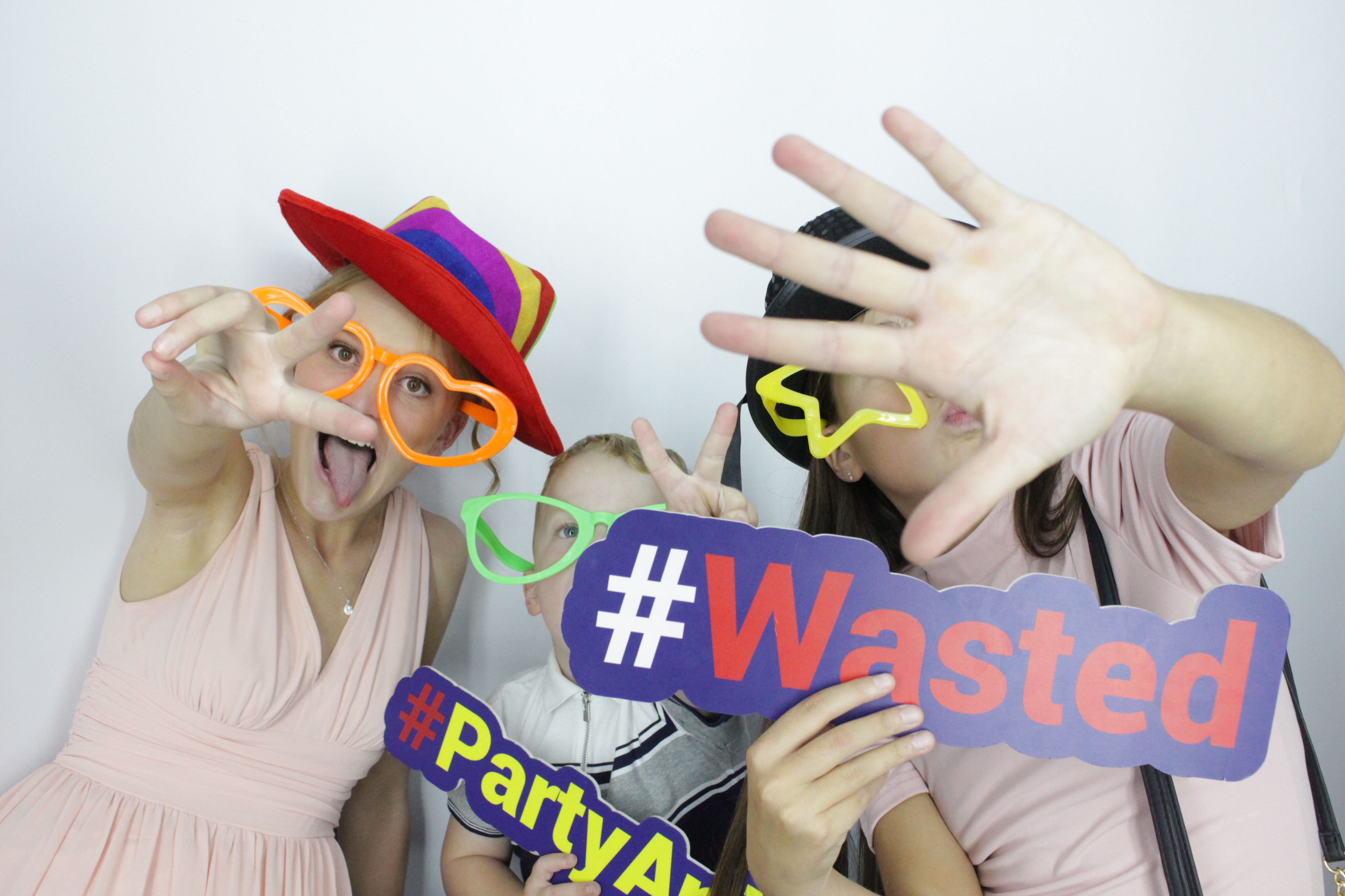 Anna & Kinger's Wedding | View more photos from the event at gallery.myphotoboothexperience.co.uk/u/MyPhotoBoothExperienceLtd/Anna-Kingers-Wedding
