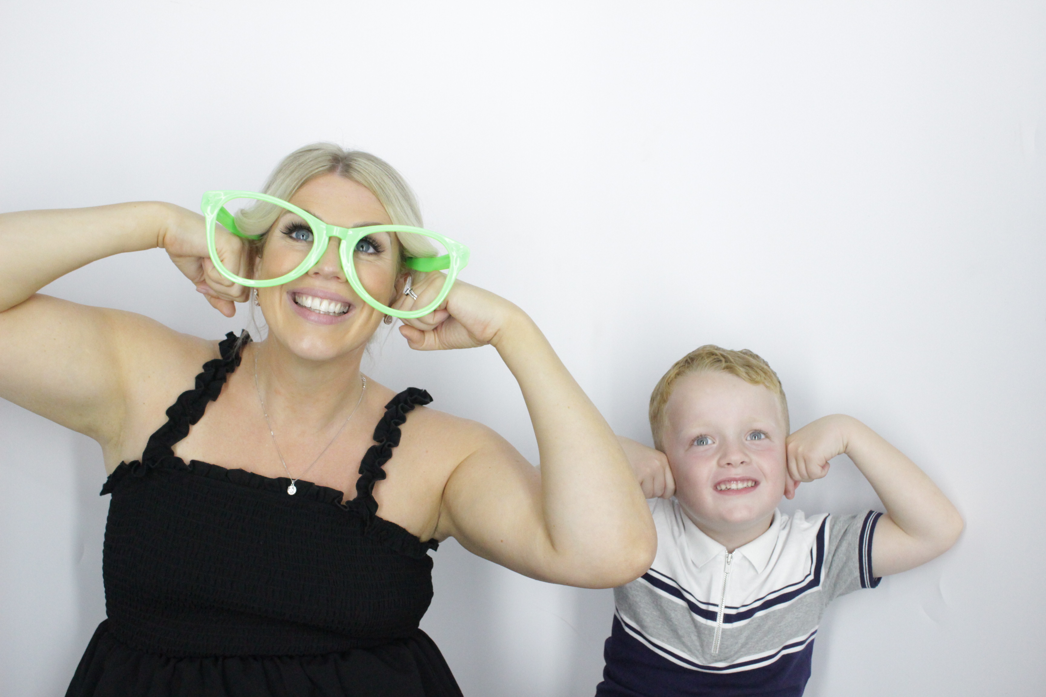 Anna & Kinger's Wedding | View more photos from the event at gallery.myphotoboothexperience.co.uk/u/MyPhotoBoothExperienceLtd/Anna-Kingers-Wedding