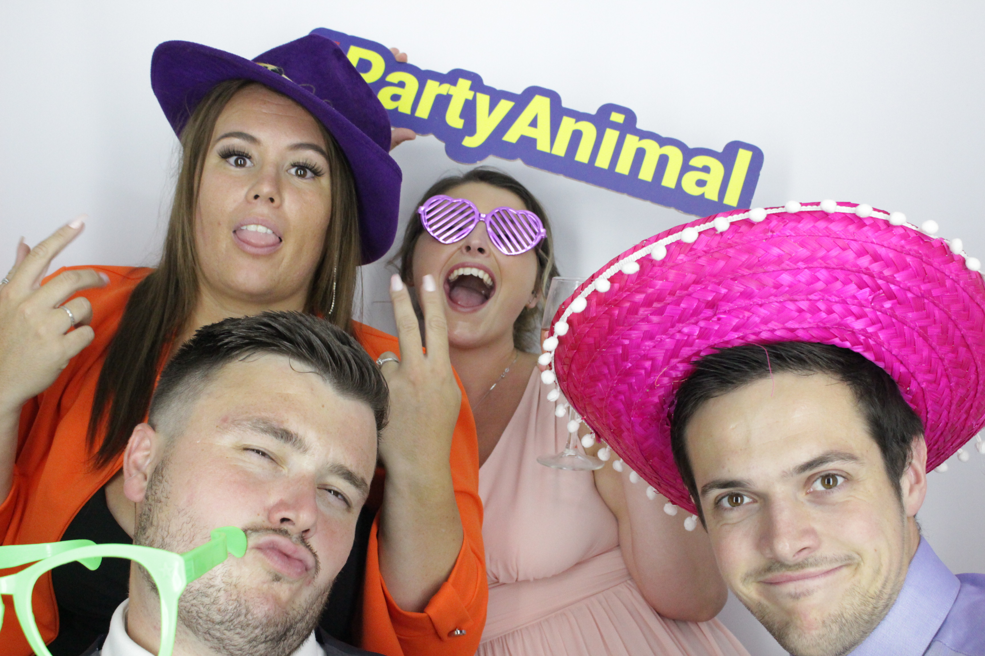 Anna & Kinger's Wedding | View more photos from the event at gallery.myphotoboothexperience.co.uk/u/MyPhotoBoothExperienceLtd/Anna-Kingers-Wedding