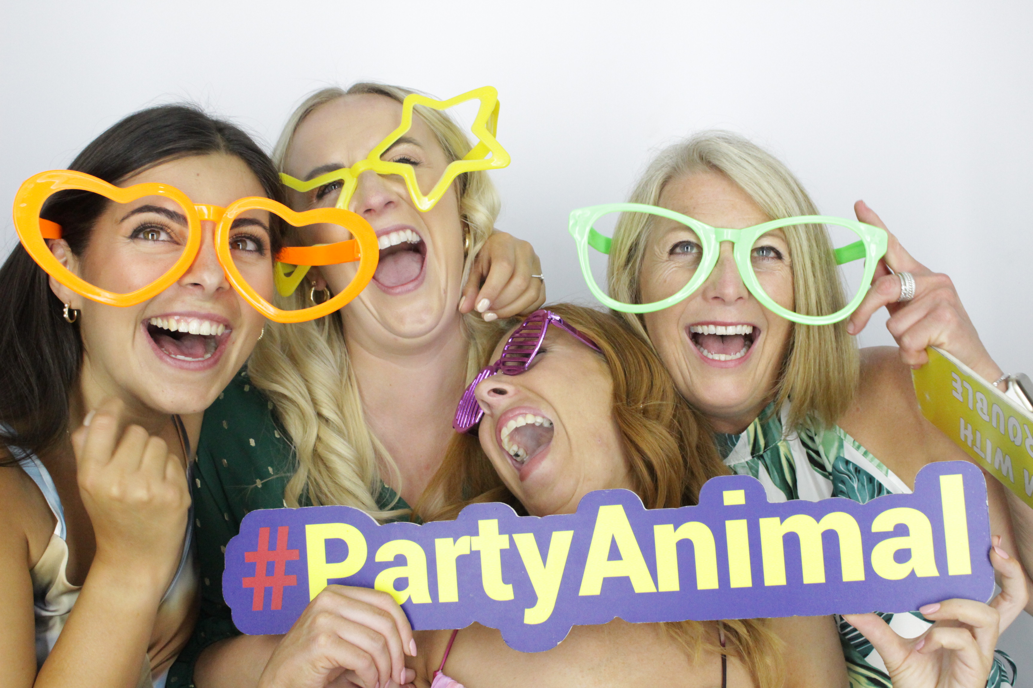Anna & Kinger's Wedding | View more photos from the event at gallery.myphotoboothexperience.co.uk/u/MyPhotoBoothExperienceLtd/Anna-Kingers-Wedding