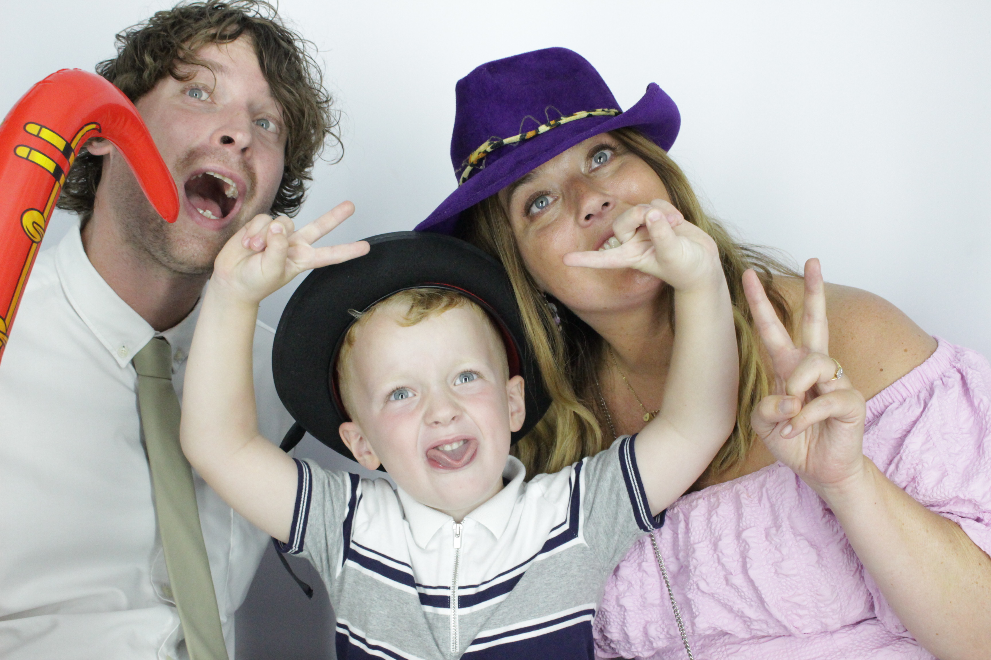 Anna & Kinger's Wedding | View more photos from the event at gallery.myphotoboothexperience.co.uk/u/MyPhotoBoothExperienceLtd/Anna-Kingers-Wedding