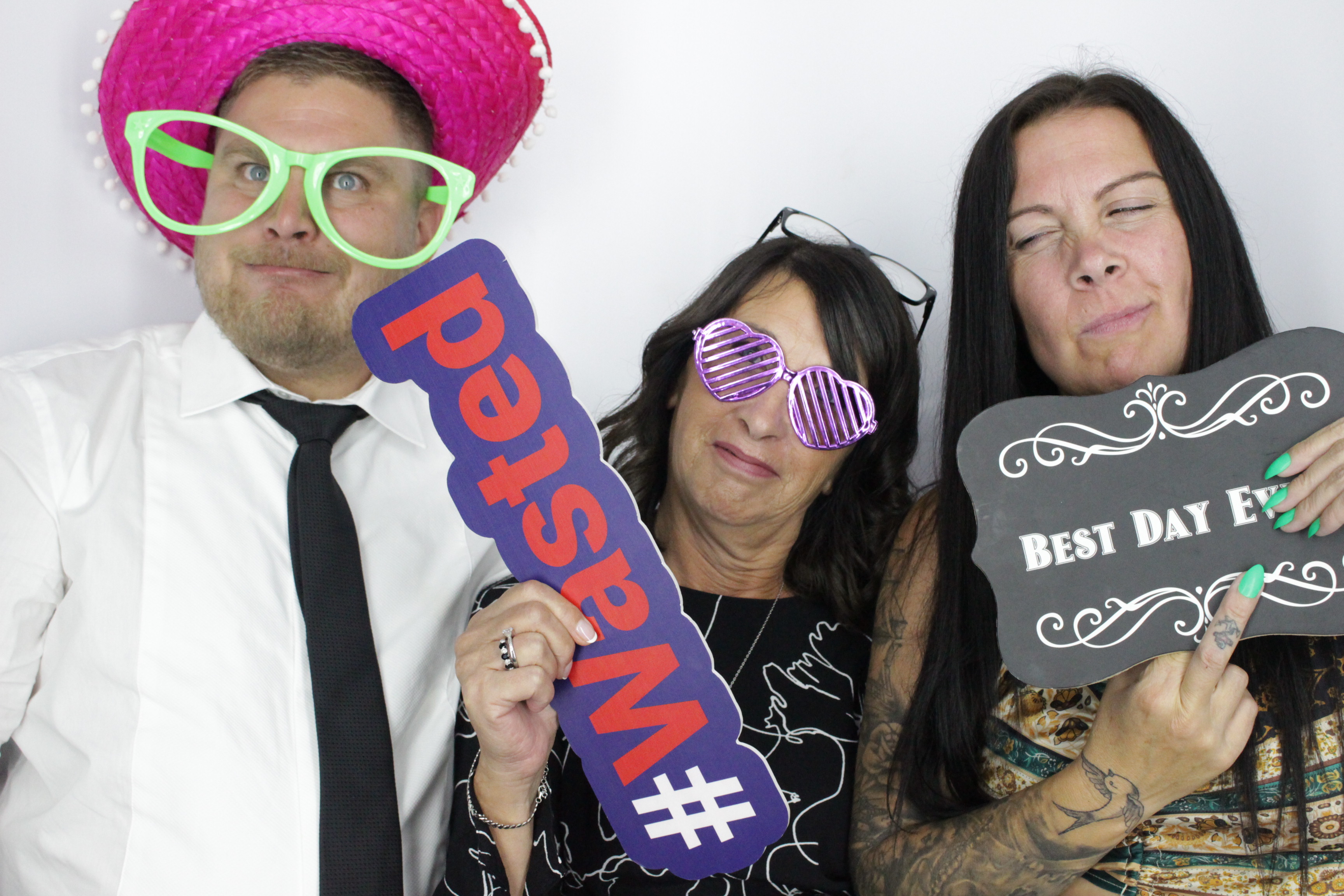 Anna & Kinger's Wedding | View more photos from the event at gallery.myphotoboothexperience.co.uk/u/MyPhotoBoothExperienceLtd/Anna-Kingers-Wedding