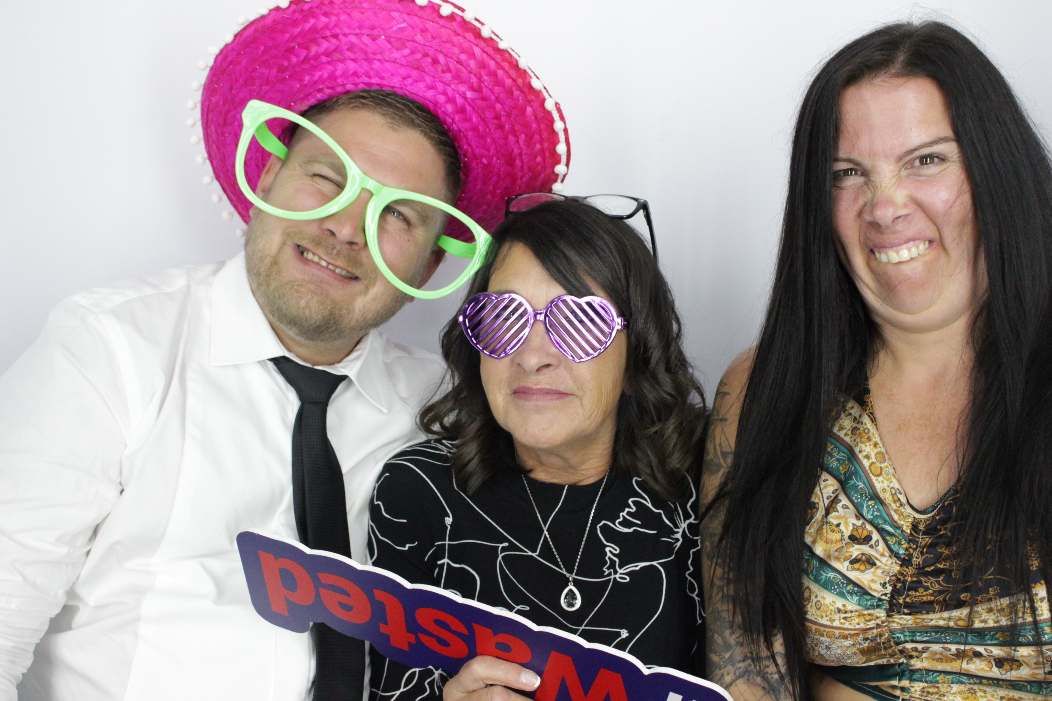 Anna & Kinger's Wedding | View more photos from the event at gallery.myphotoboothexperience.co.uk/u/MyPhotoBoothExperienceLtd/Anna-Kingers-Wedding