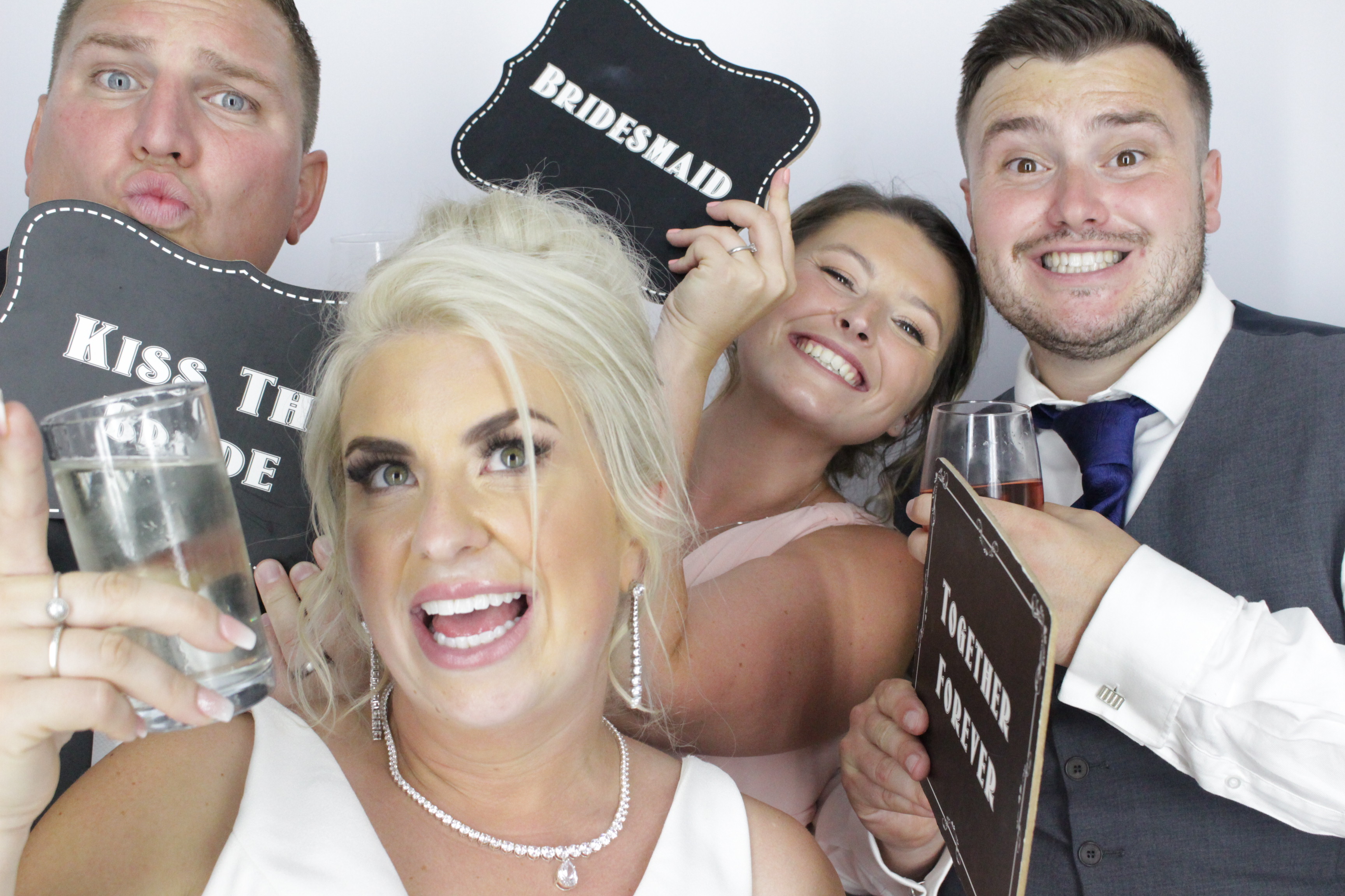 Anna & Kinger's Wedding | View more photos from the event at gallery.myphotoboothexperience.co.uk/u/MyPhotoBoothExperienceLtd/Anna-Kingers-Wedding